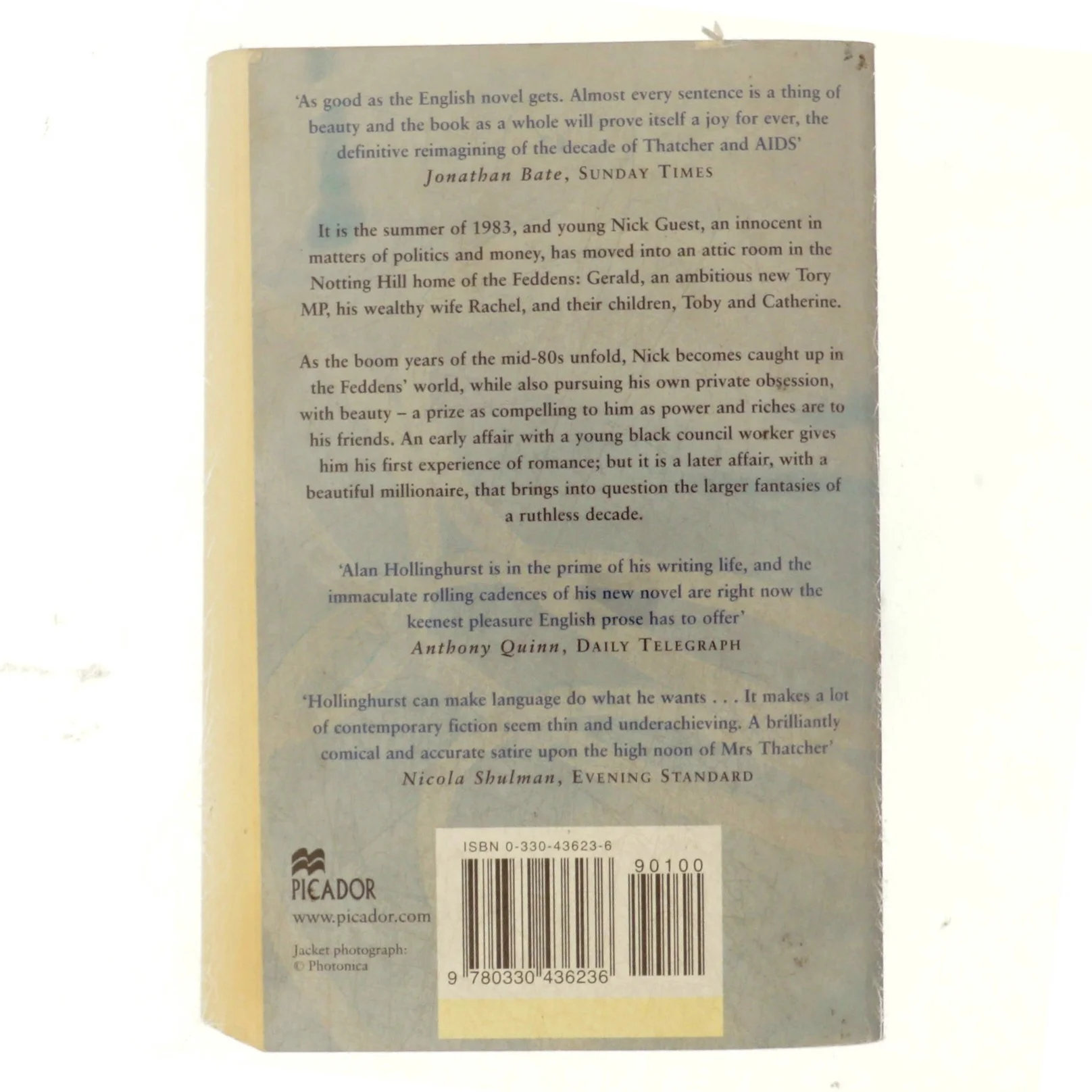 The line of beauty af Alan Hollinghurst (Bog)