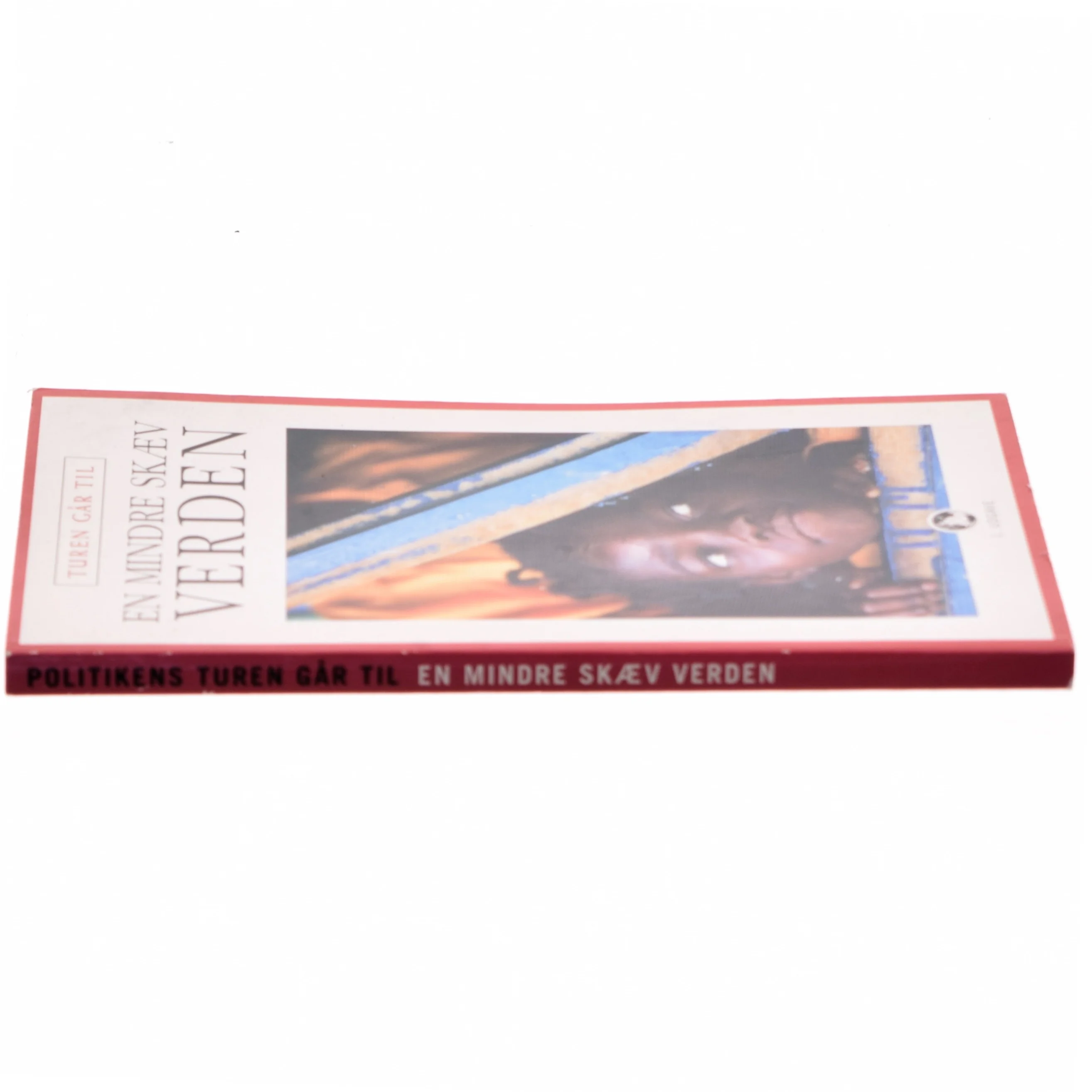 Turen går til en mindre skæv verden af Jesper Strudsholm (Bog)