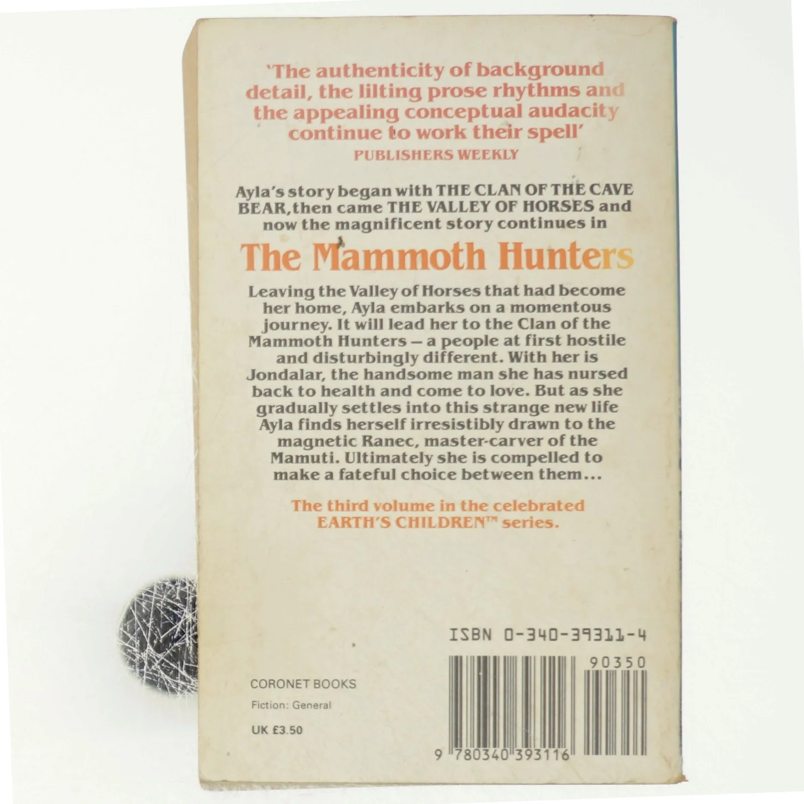 The mammoth hunters af Jean M. Auel (Bog)