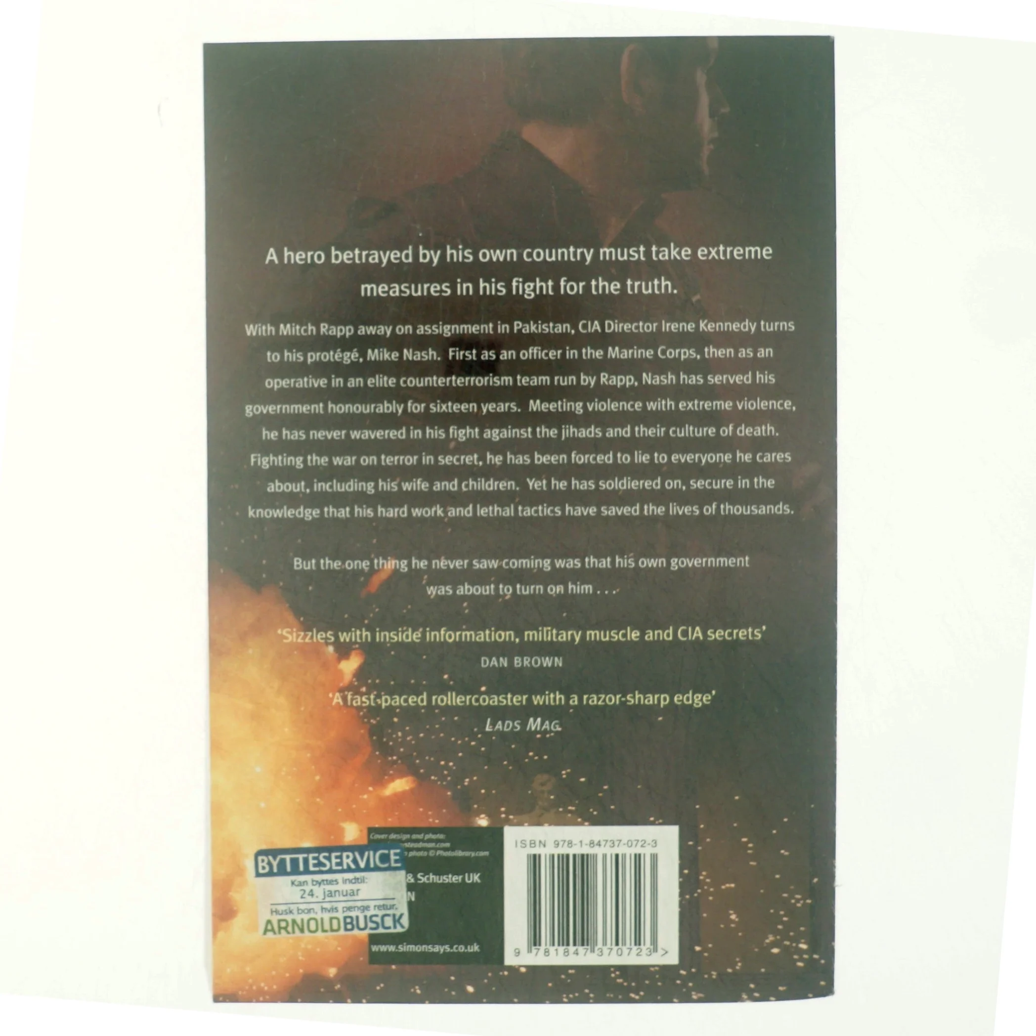 Extreme Measures af Vince Flynn (Bog)