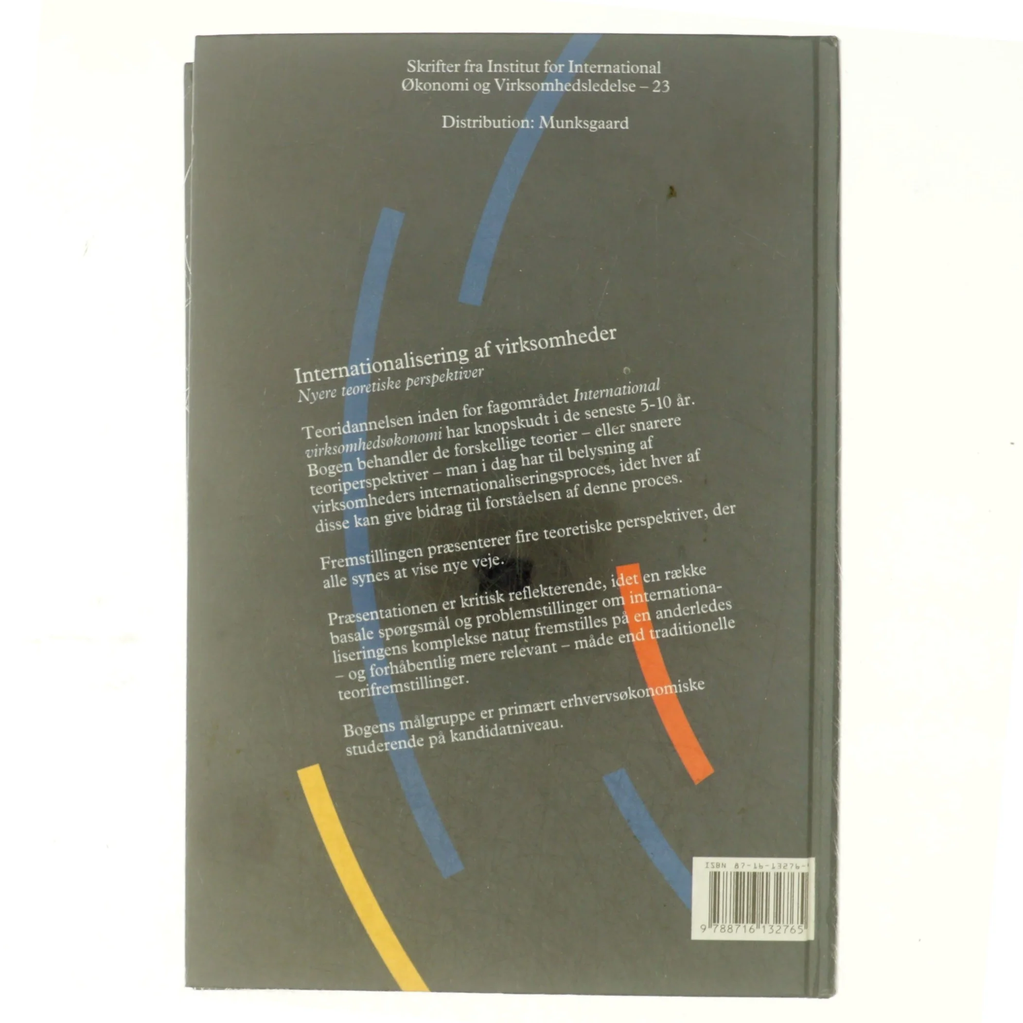 Internationalisering af virksomheder : nyere teoretiske perspektiver af Jesper Strandskov (Bog)