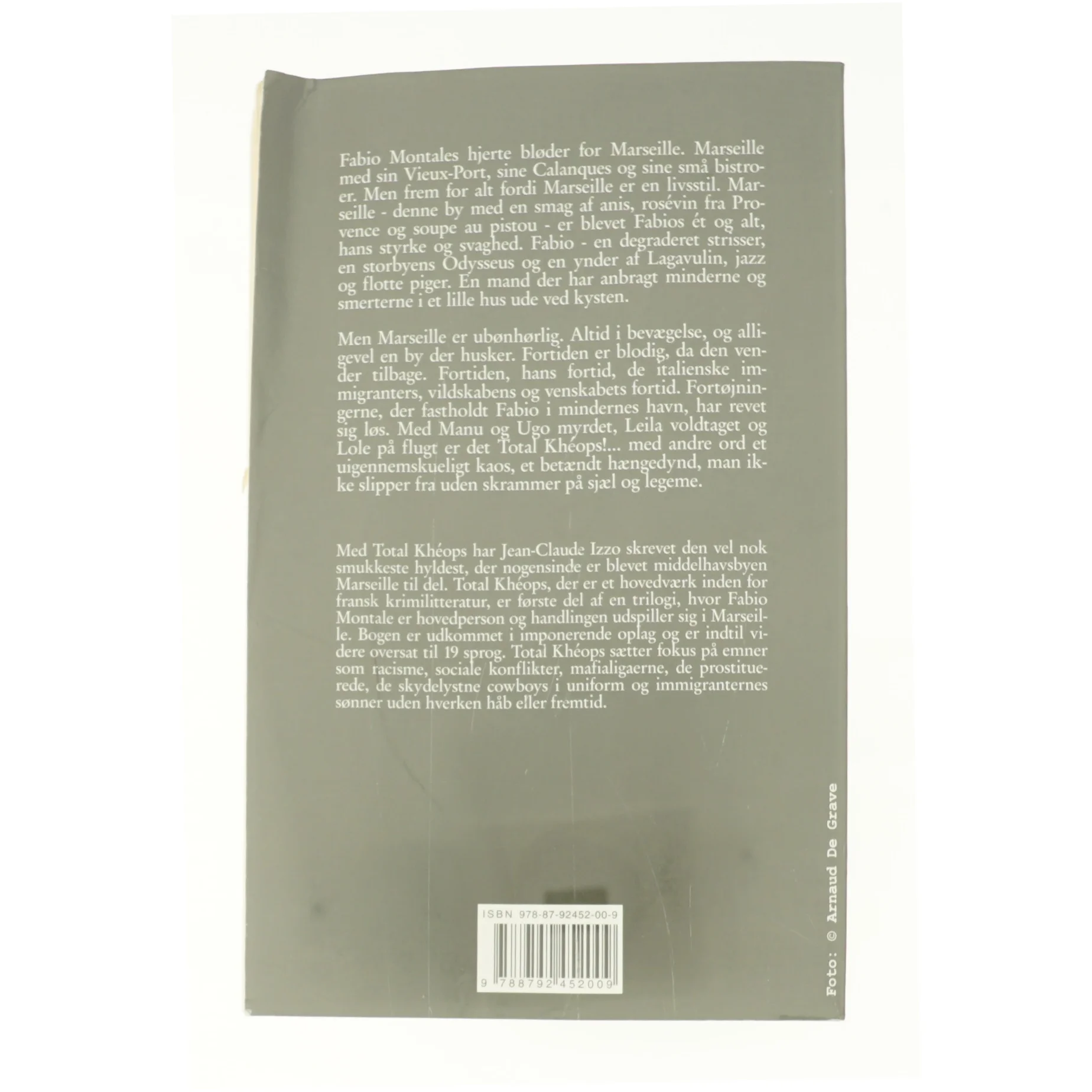 Total Kheops af Jean-Claude IZZO fra Bog