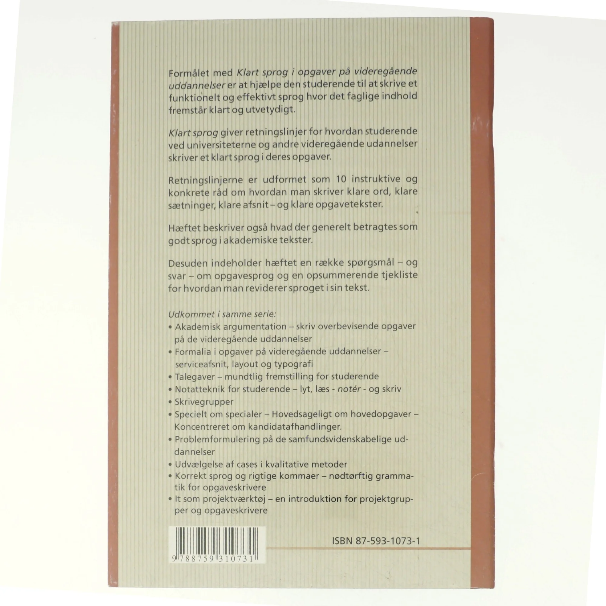 Klart sprog i opgaver på videregående uddannelser af Peter Stray Jørgensen (Bog)