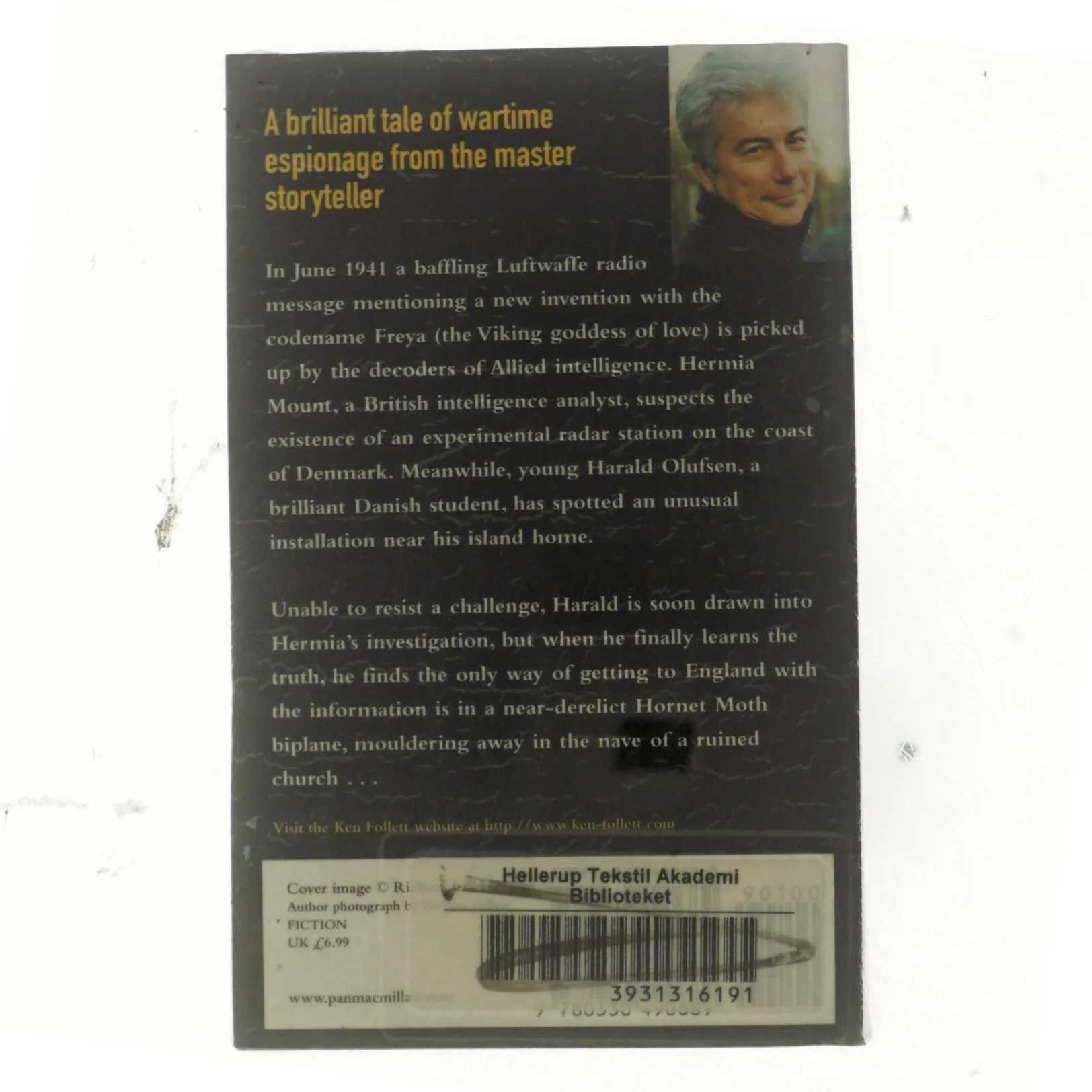 Hornet Flight af Ken Follett