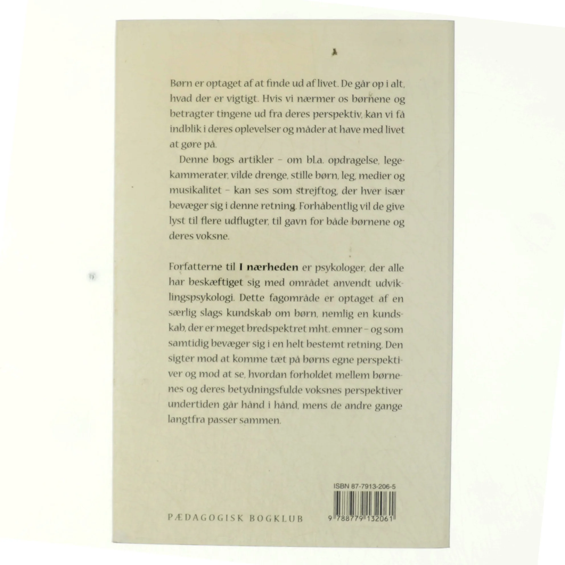 I nærheden : en antologi om børneperspektiver (Bog)