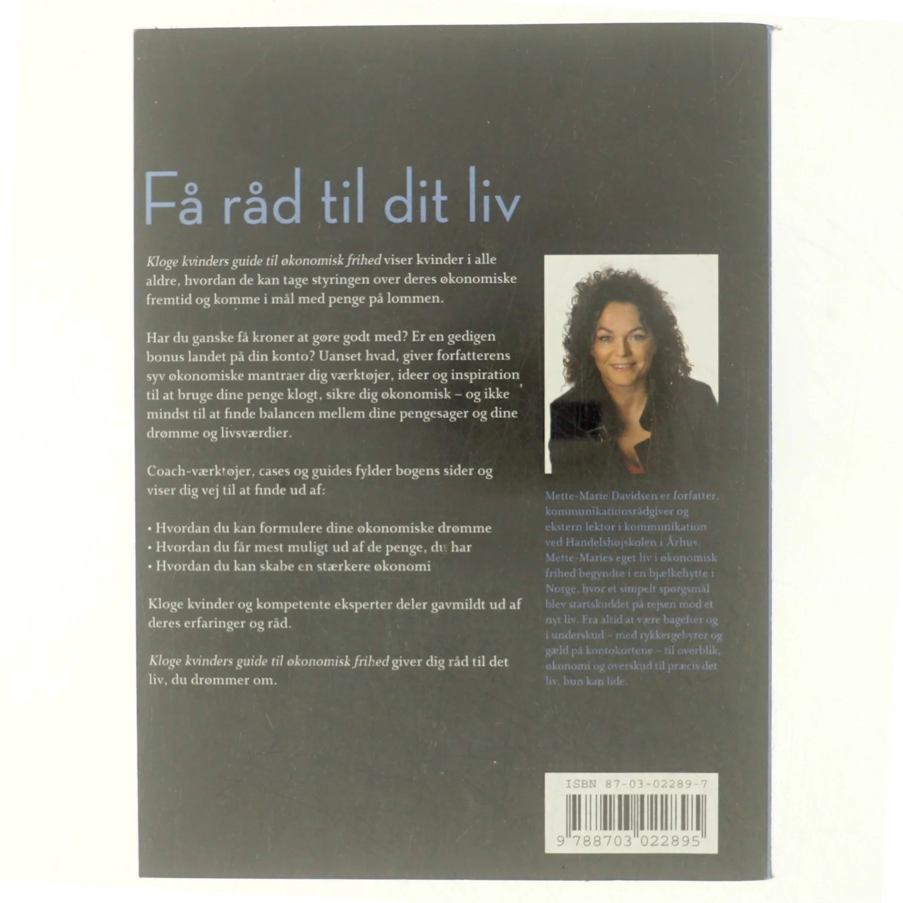 Kloge Kvinders Guide til Økonomisk Frihed af Mette-Marie Davidsen