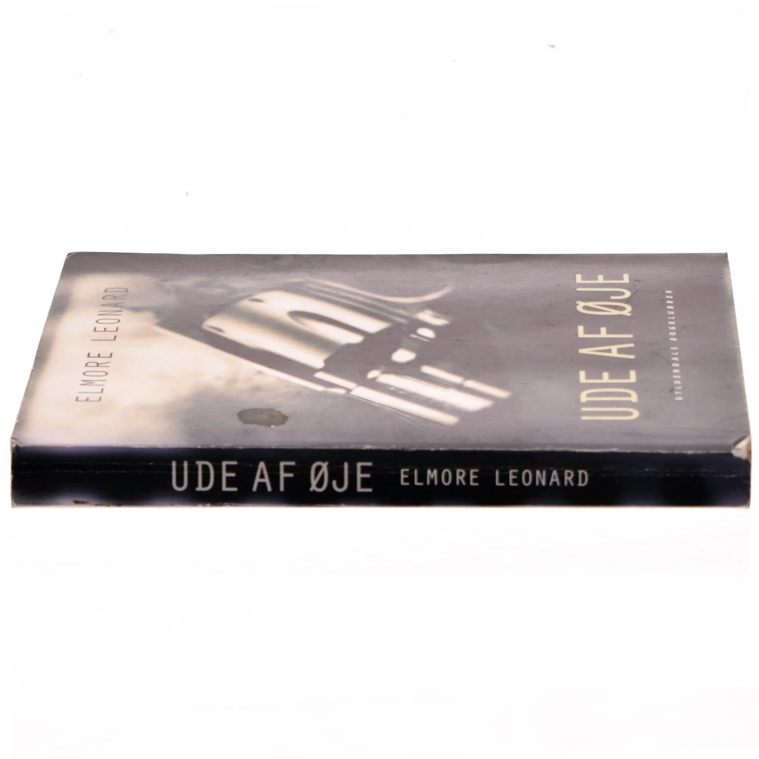 Ude af øje af Elmore Leonard (Bog)