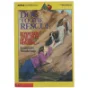 Dog to the resue -- seventeen true tales of dog heroism by Jeannette Sanderson (Bog)