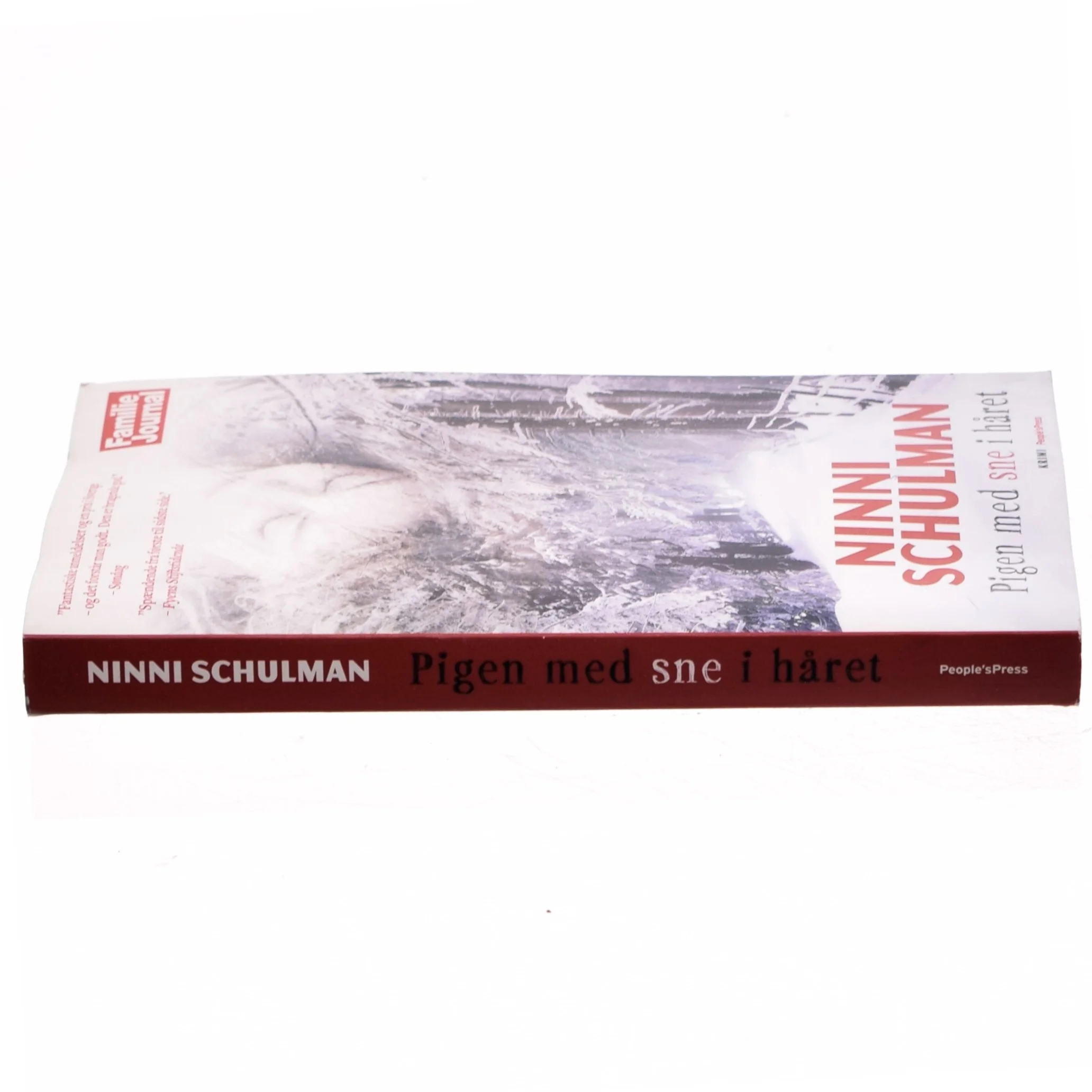 Pigen med sne i håret af Ninni Schulman (Bog)