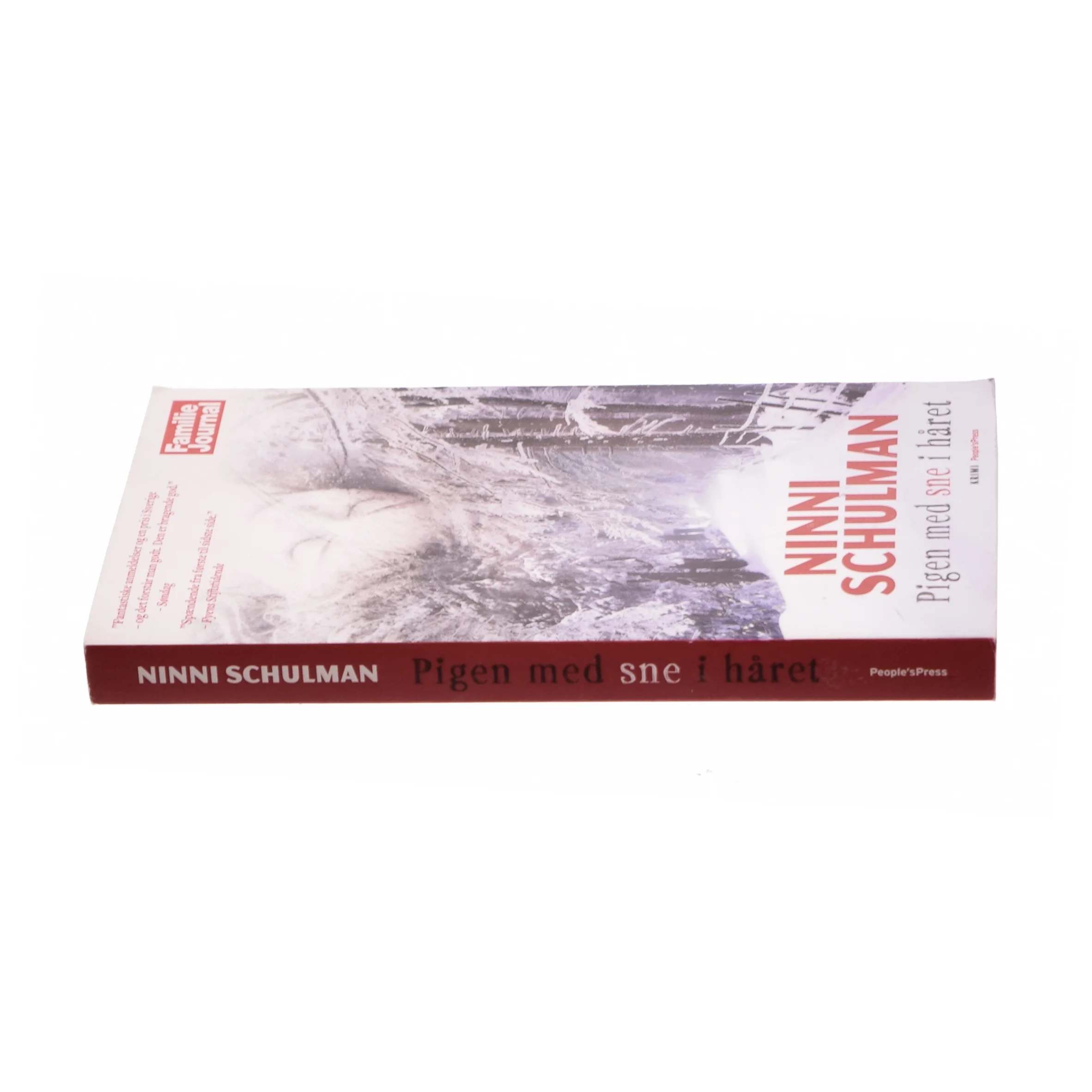 Pigen med sne i håret af Ninni Schulman (Bog)