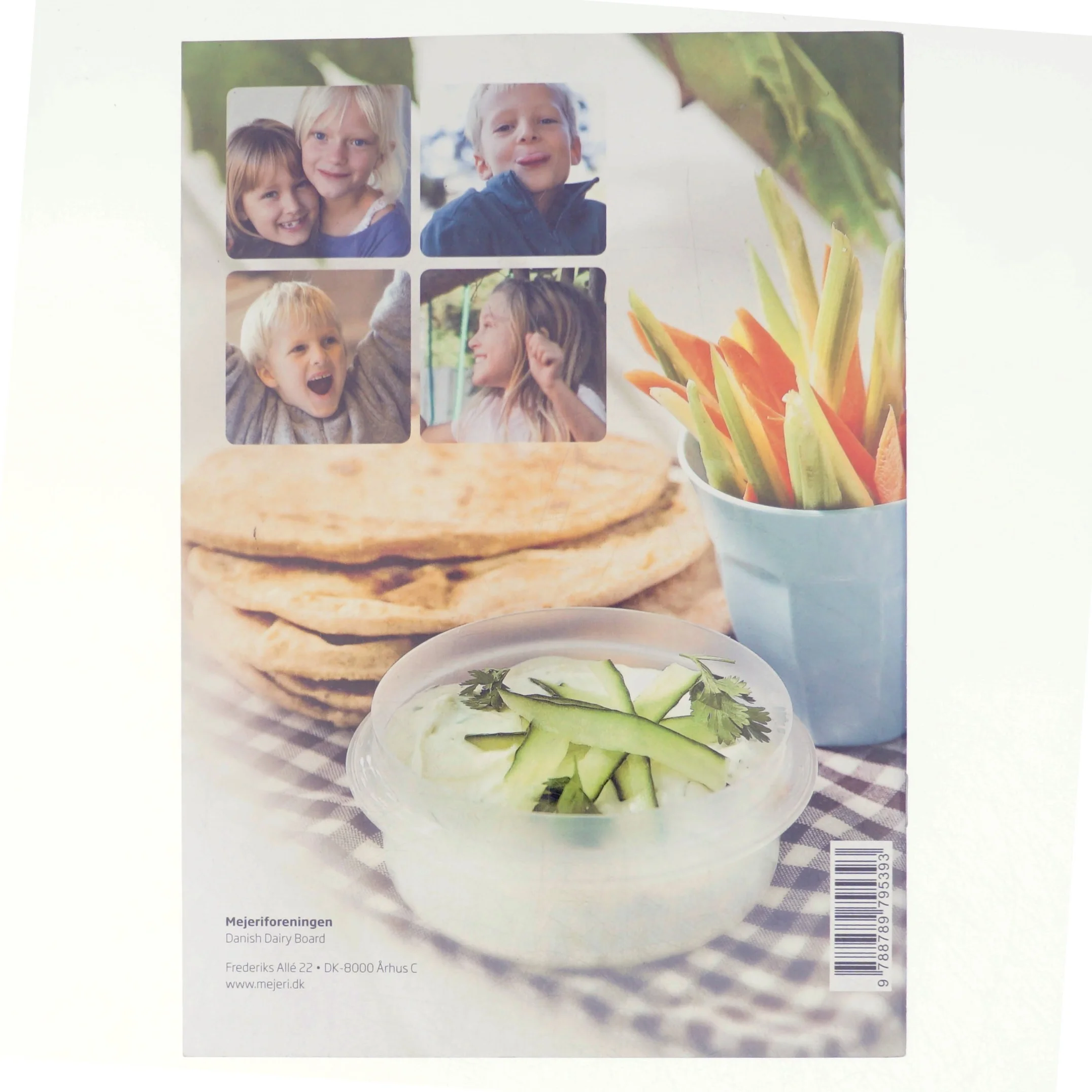 Kick i madkassen : sprængfyldt med sjov og sund energi : 20 ideer til madpakker I nemt kan lave sammen (Bog)