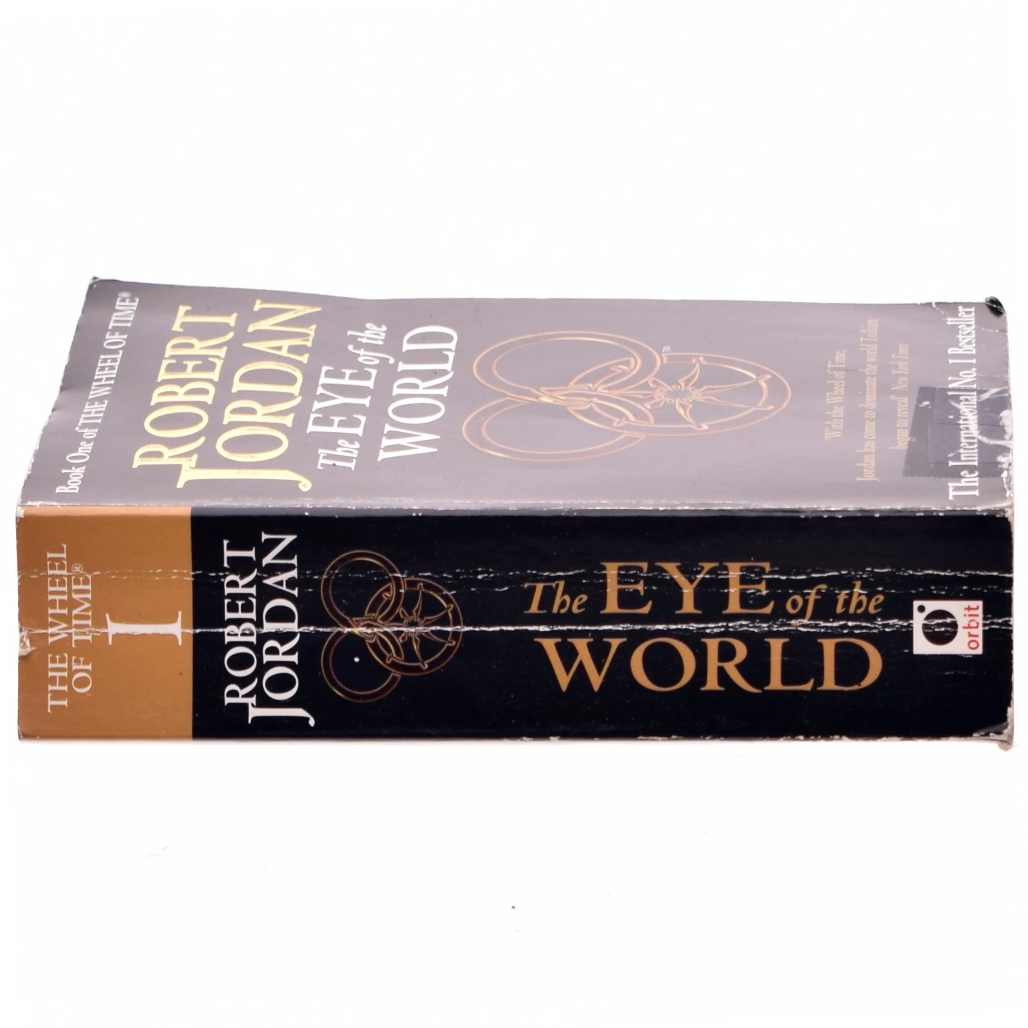 The Eye of the World af Robert Jordan ( LUO BO TE QIAO DAN ) (Bog)