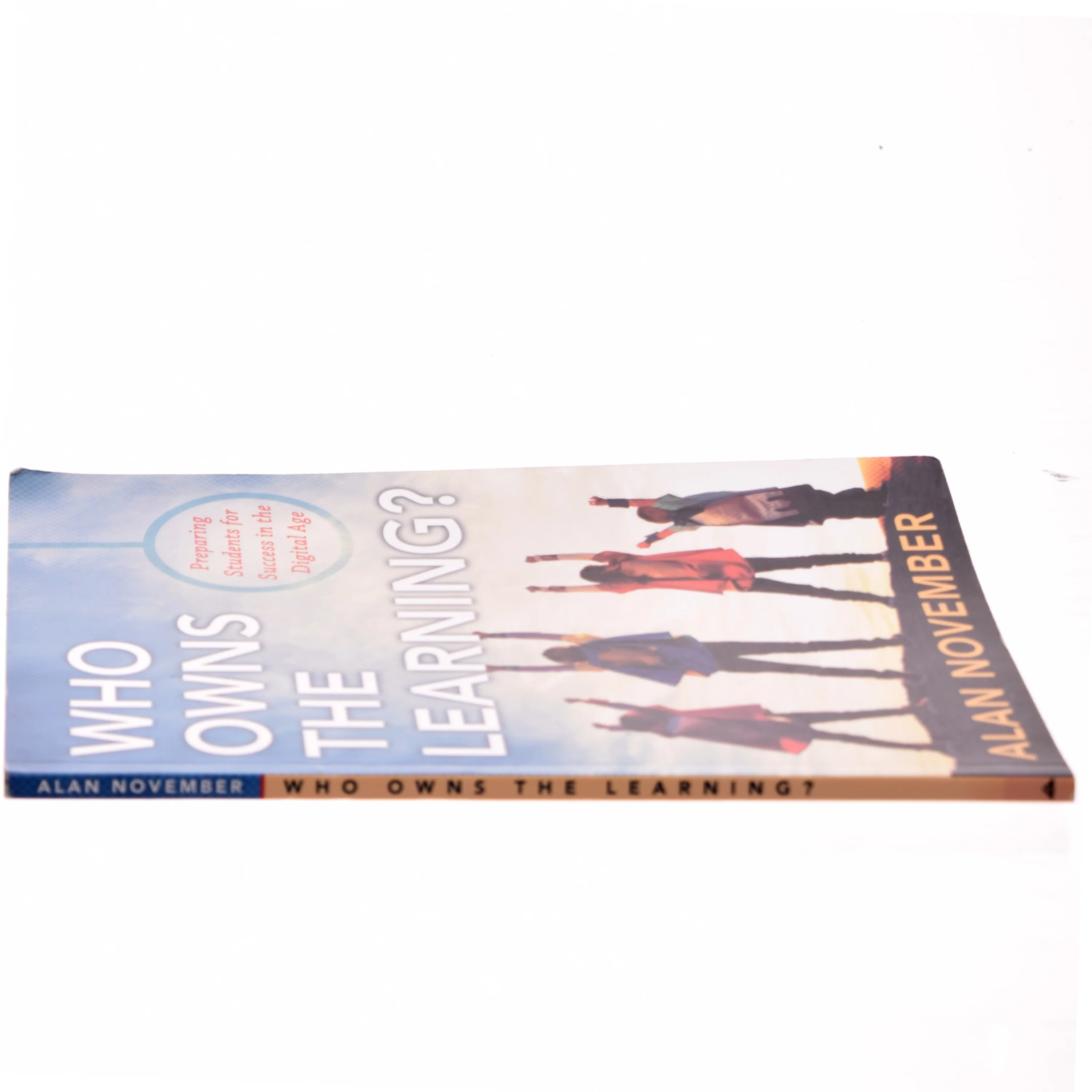 Who owns the learning? : preparing students for success in the digital age (Bog)