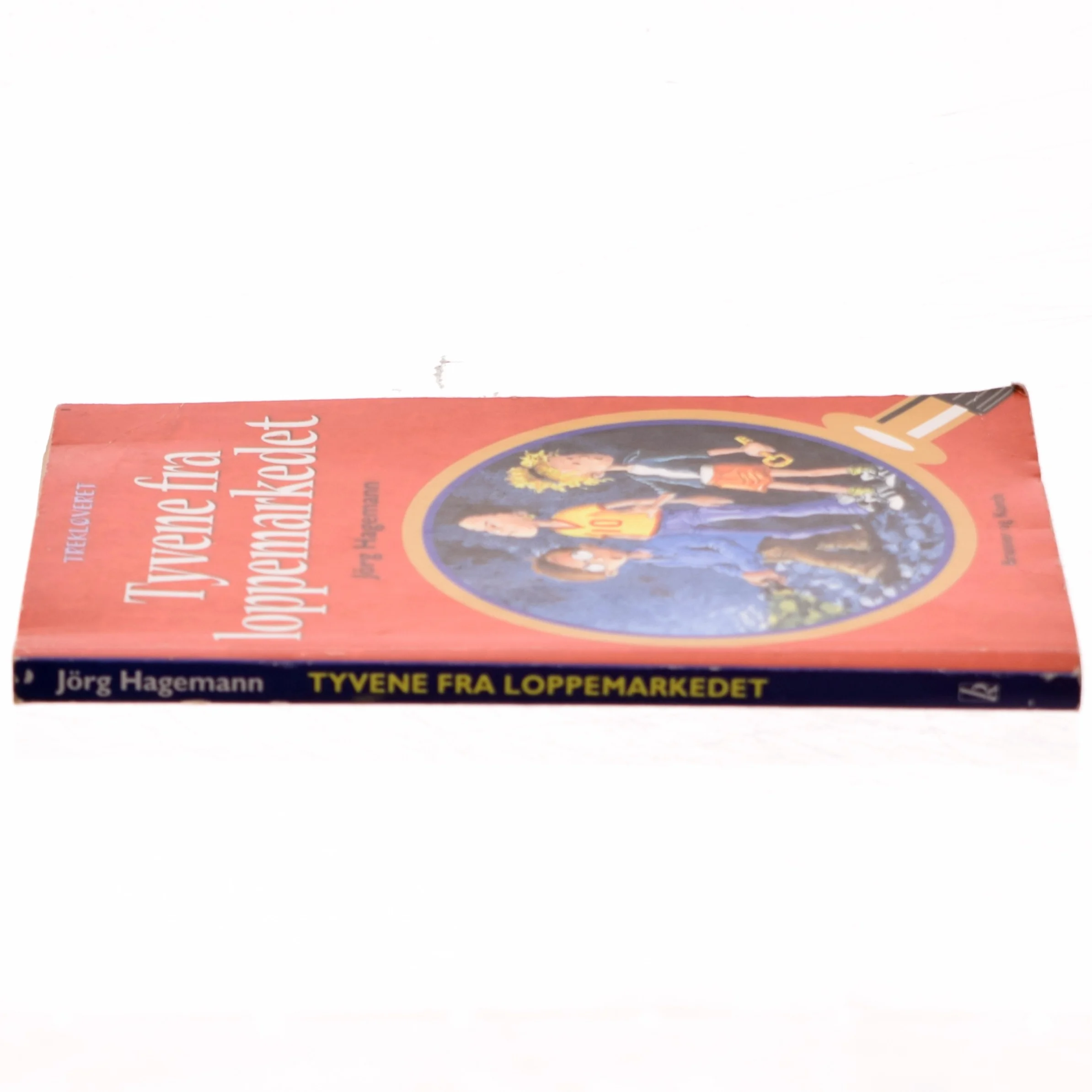 Tyvene fra loppemarkedet af Jörg Hagemann (Bog)