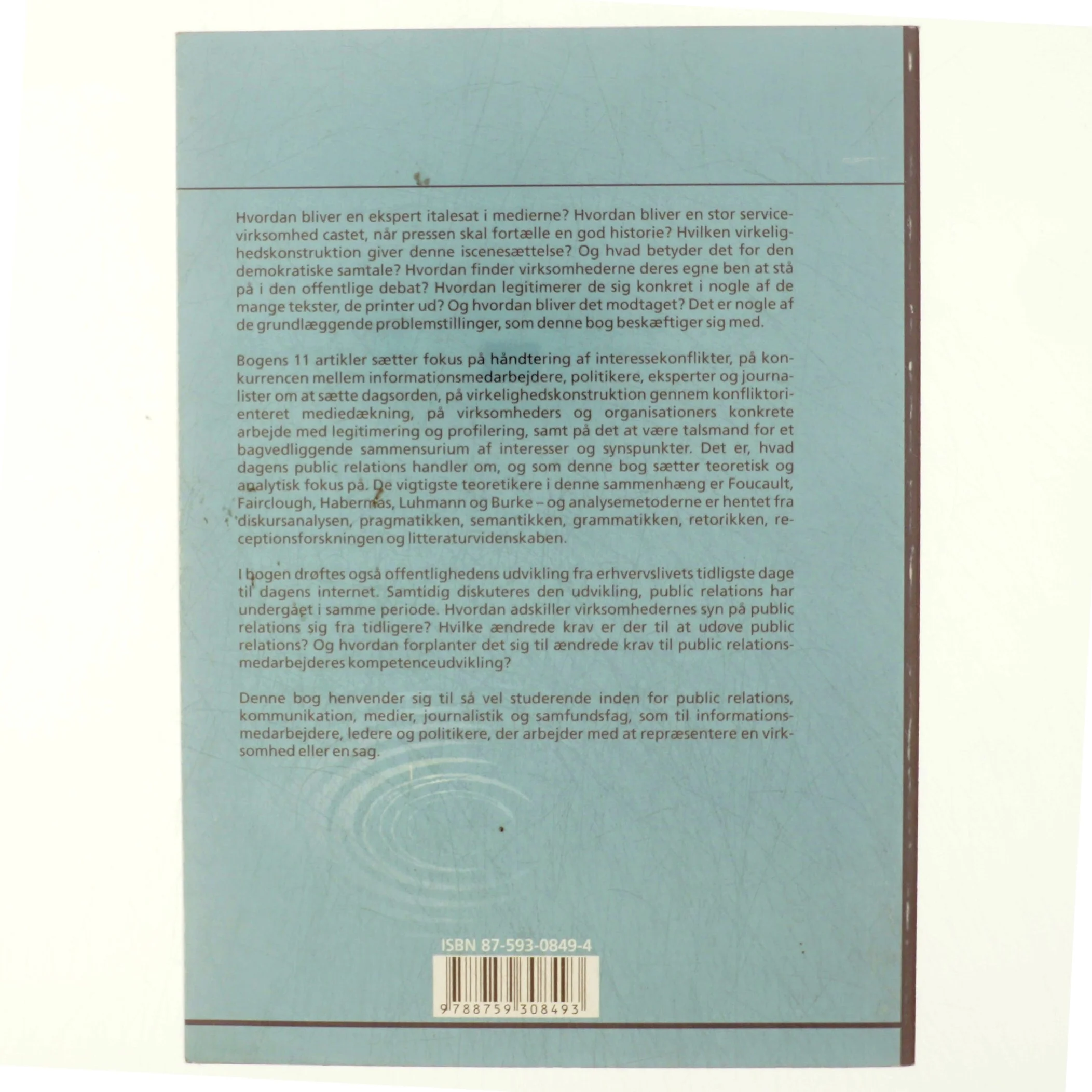 Profil og offentlighed : public relations for viderekomne af Mie Femø Nielsen