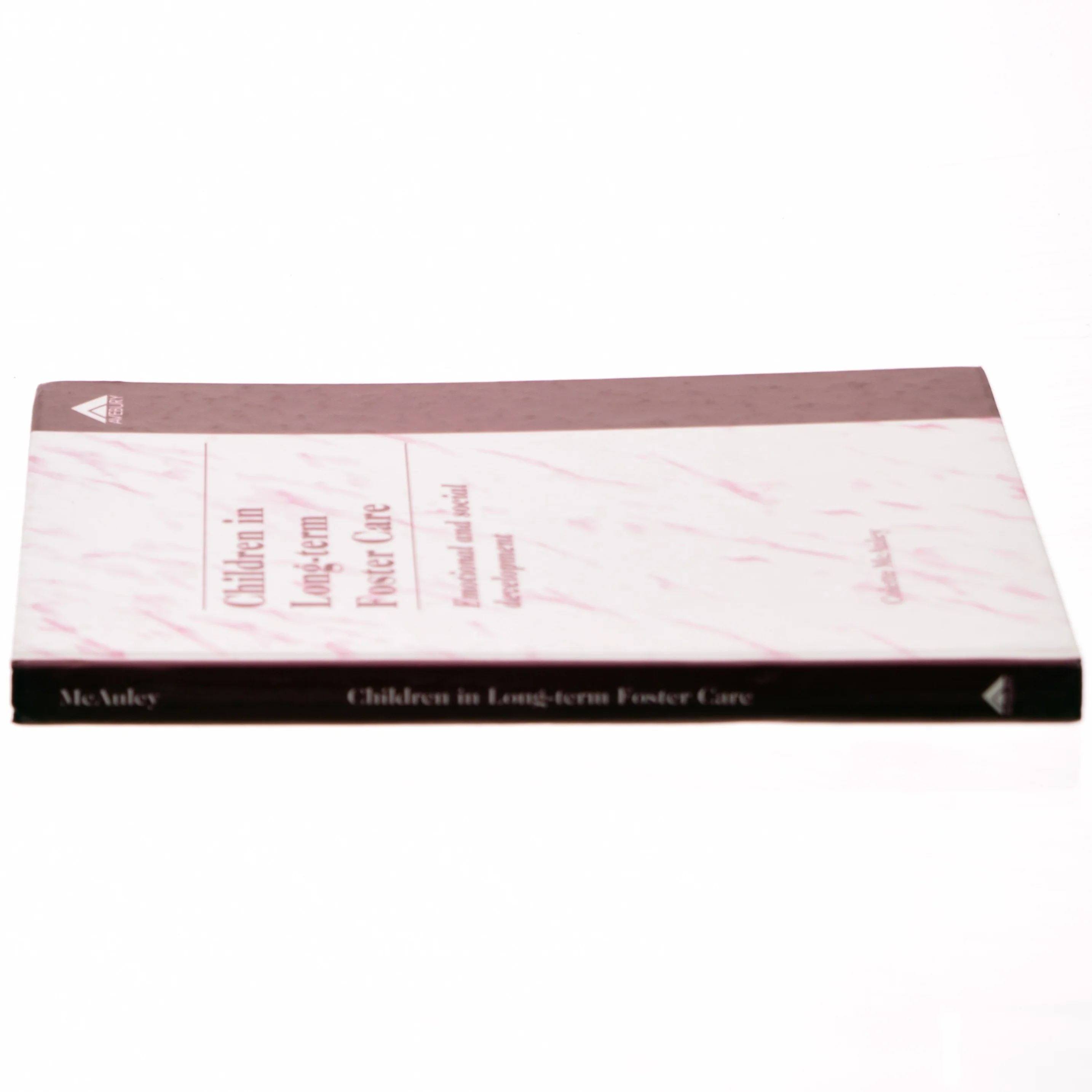 Children in long-term foster care : emotional and social development (Bog)