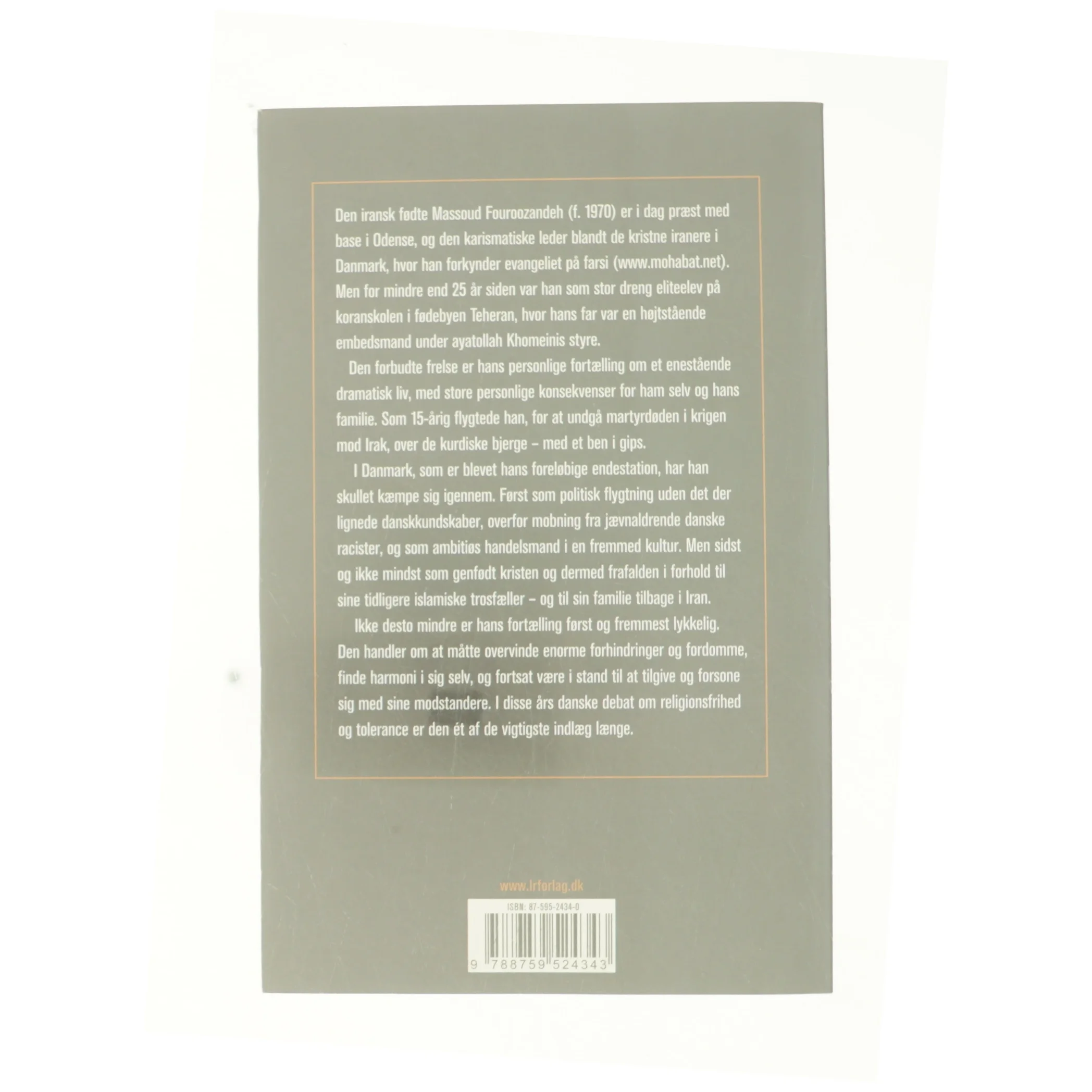 Den forbudte frelse af Massoud Fouroozandeh fra Bog