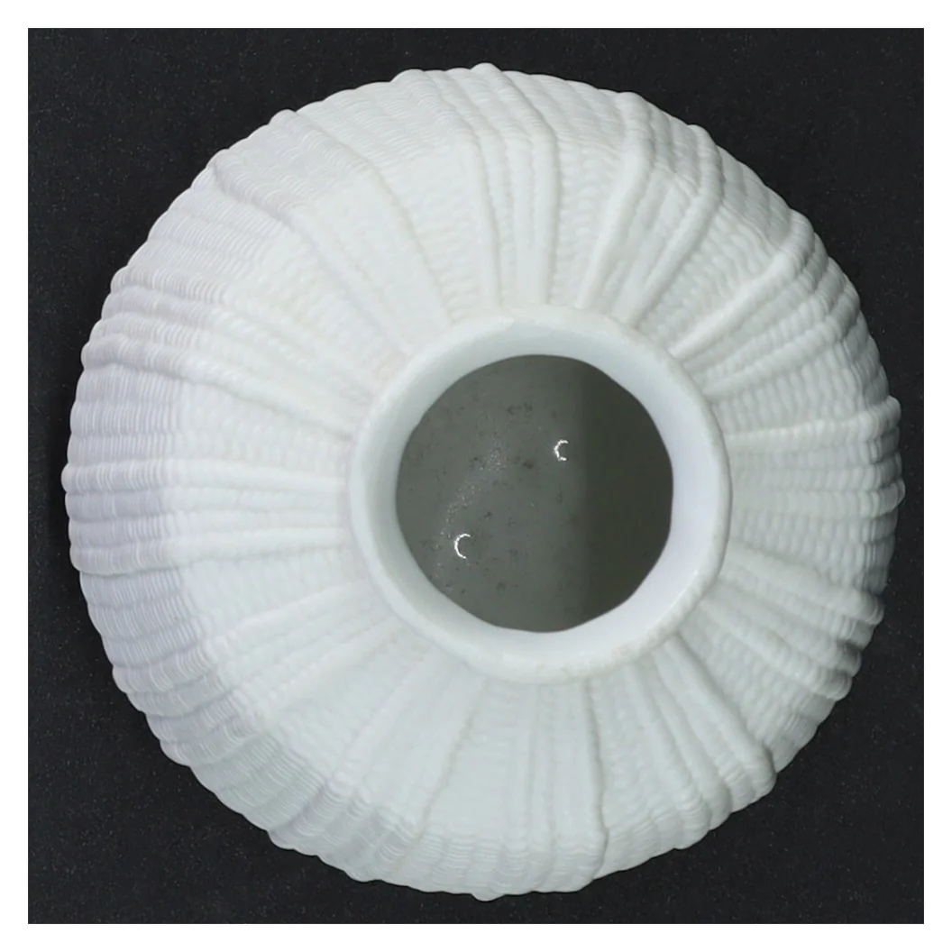 Hvid vase i strik fra Anna Clara Designstudio (str. 10 cm x Ø4 cm)