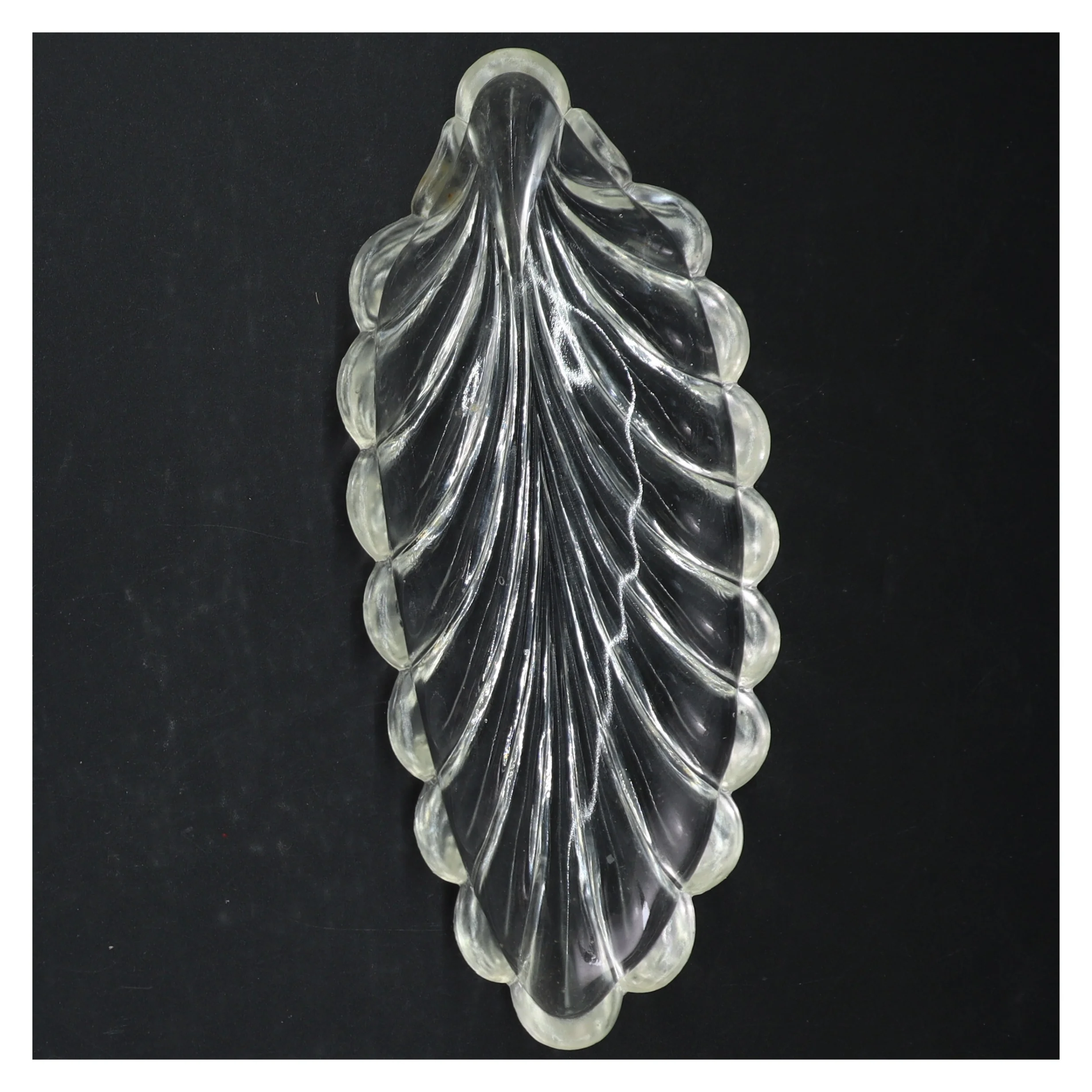 Gennemsigtig glas fad med blade design (str. 25 cm. og. 15 cm)