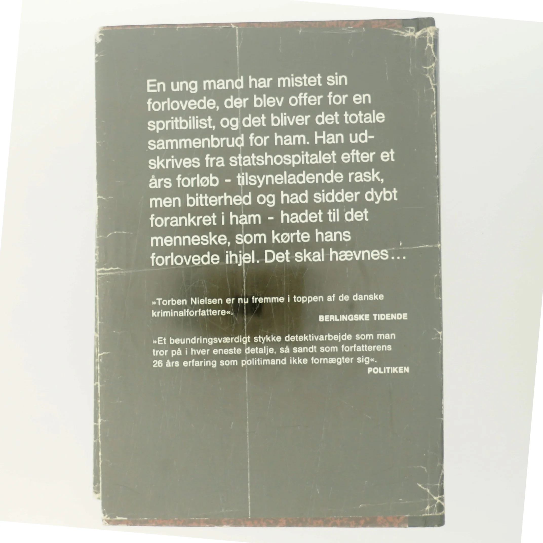 Nitten røde roser af Torben Nielsen (Bog)