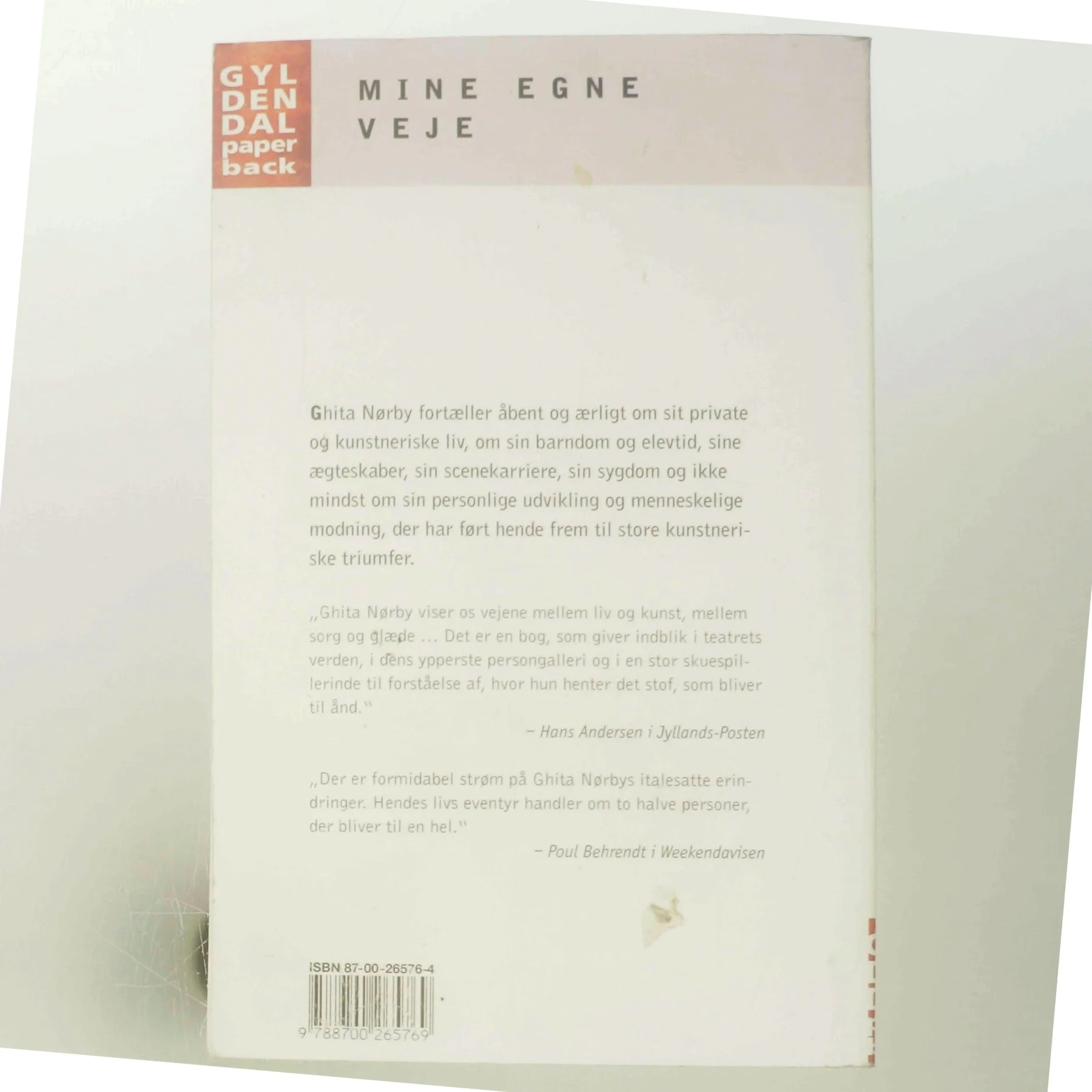 Mine egne veje : Ghita Nørby i samtale med Niels Birger Wamberg (Bog)