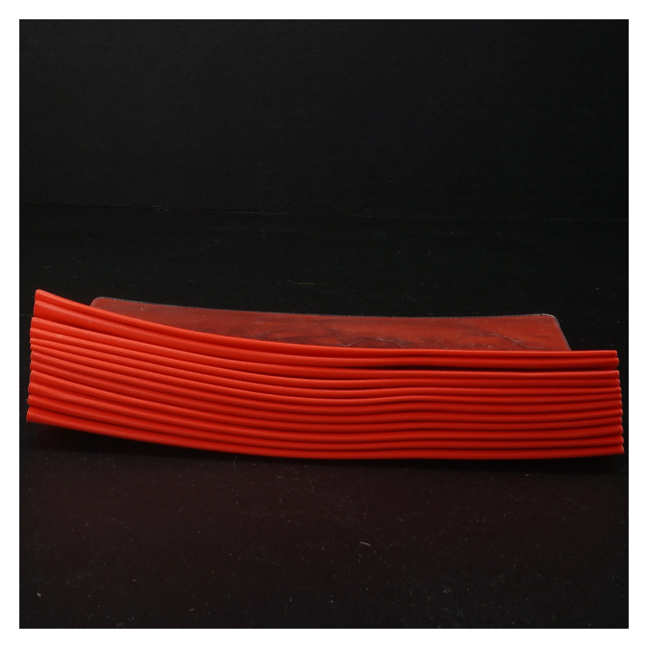 Røde plastikmapper fra Esselte (str. A 5 parentes, 22 x 16 cm )