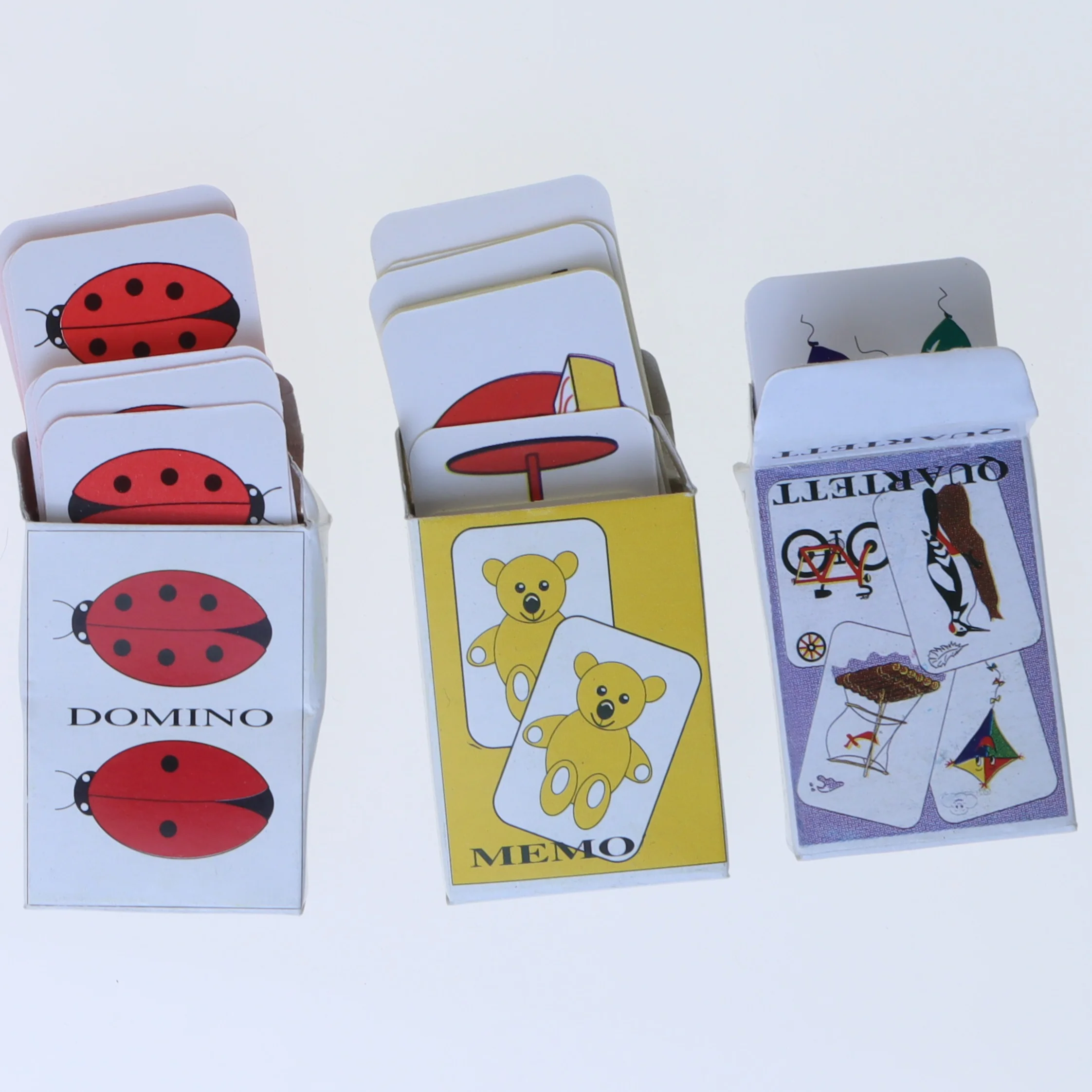 Kortspil sæt med Memo, Domino og Quartett (str. 5x3,5 cm)