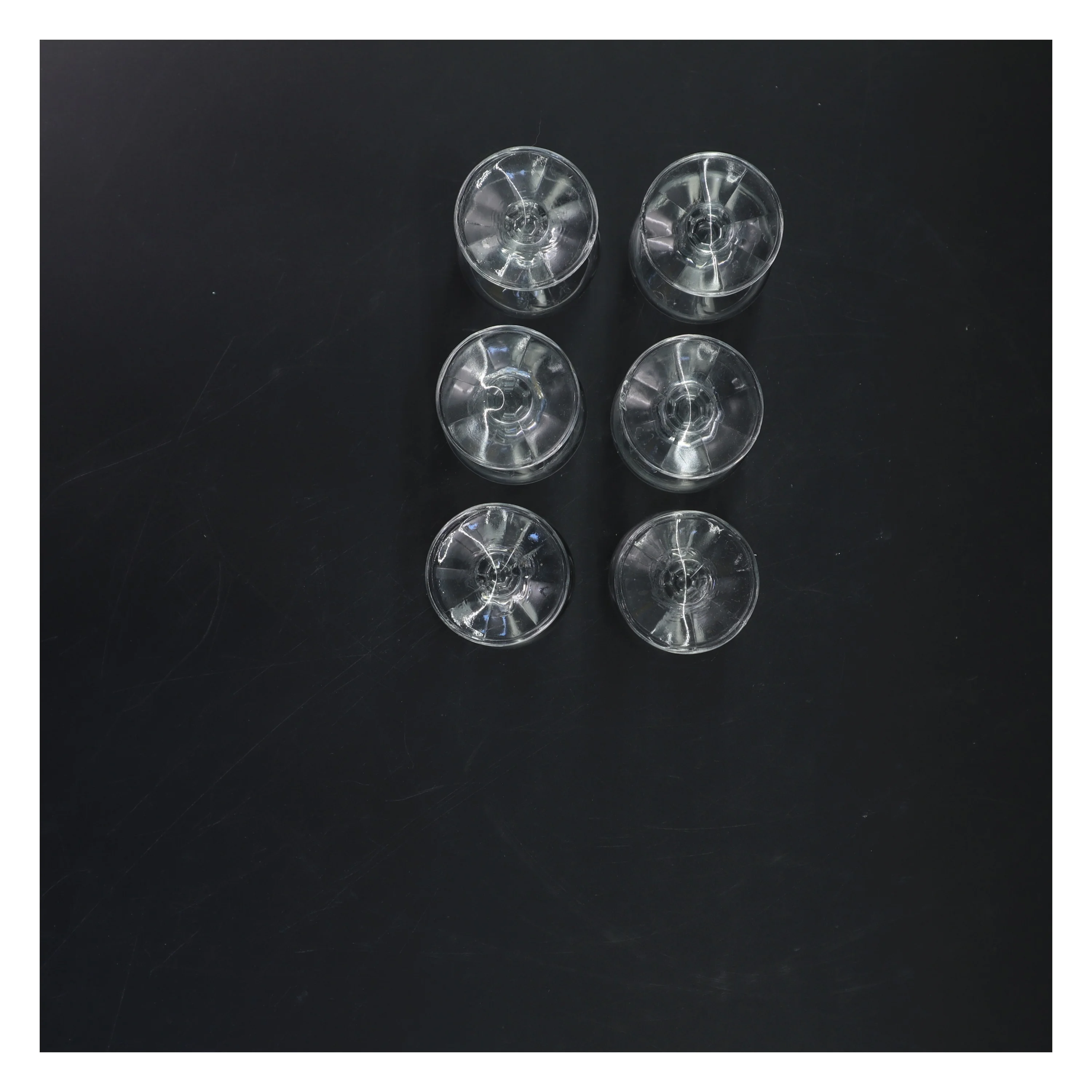 Sæt med 6 små glas (str. 10 cm. 6 styk)