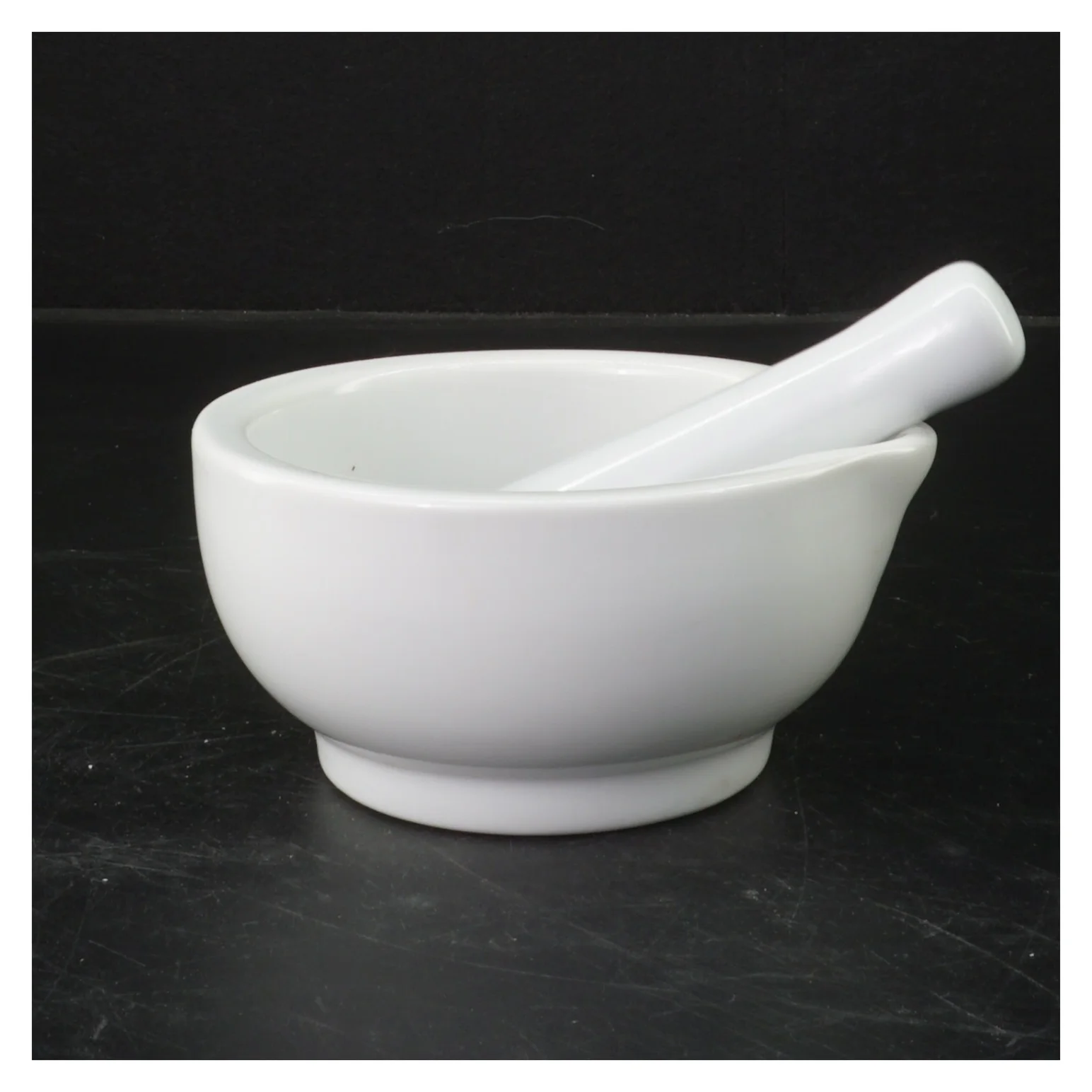 Morter med støder fra Anytime Tableware (str. Ø 13 cm)