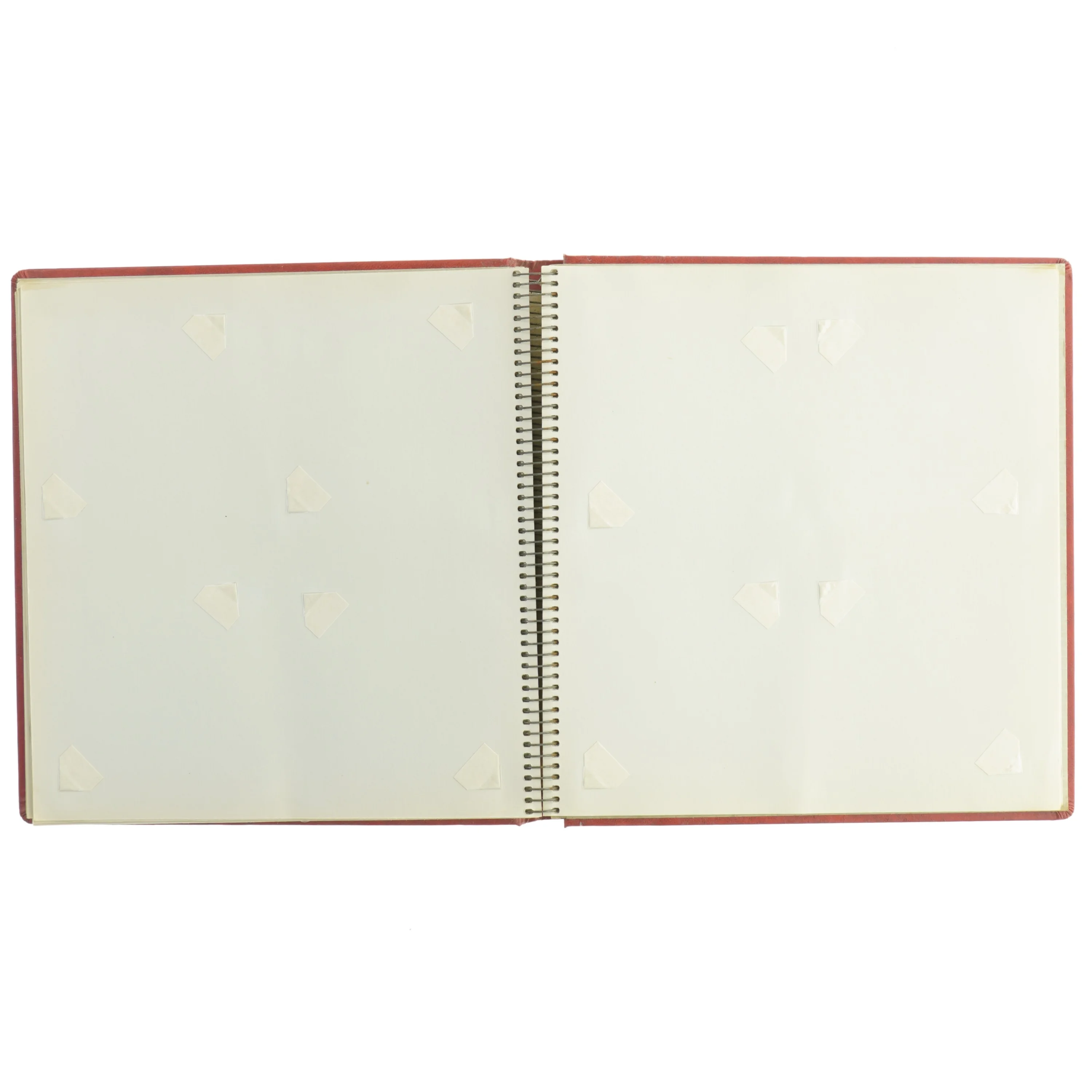 Fotobog i rødt omslag (str. 26 x 25 cm)