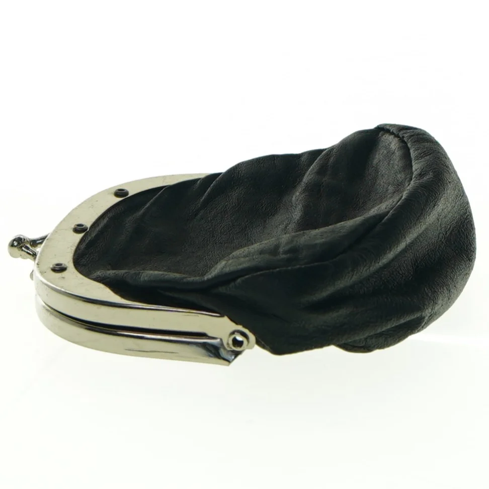 Sort læderpung (str. 11 x 11 cm)