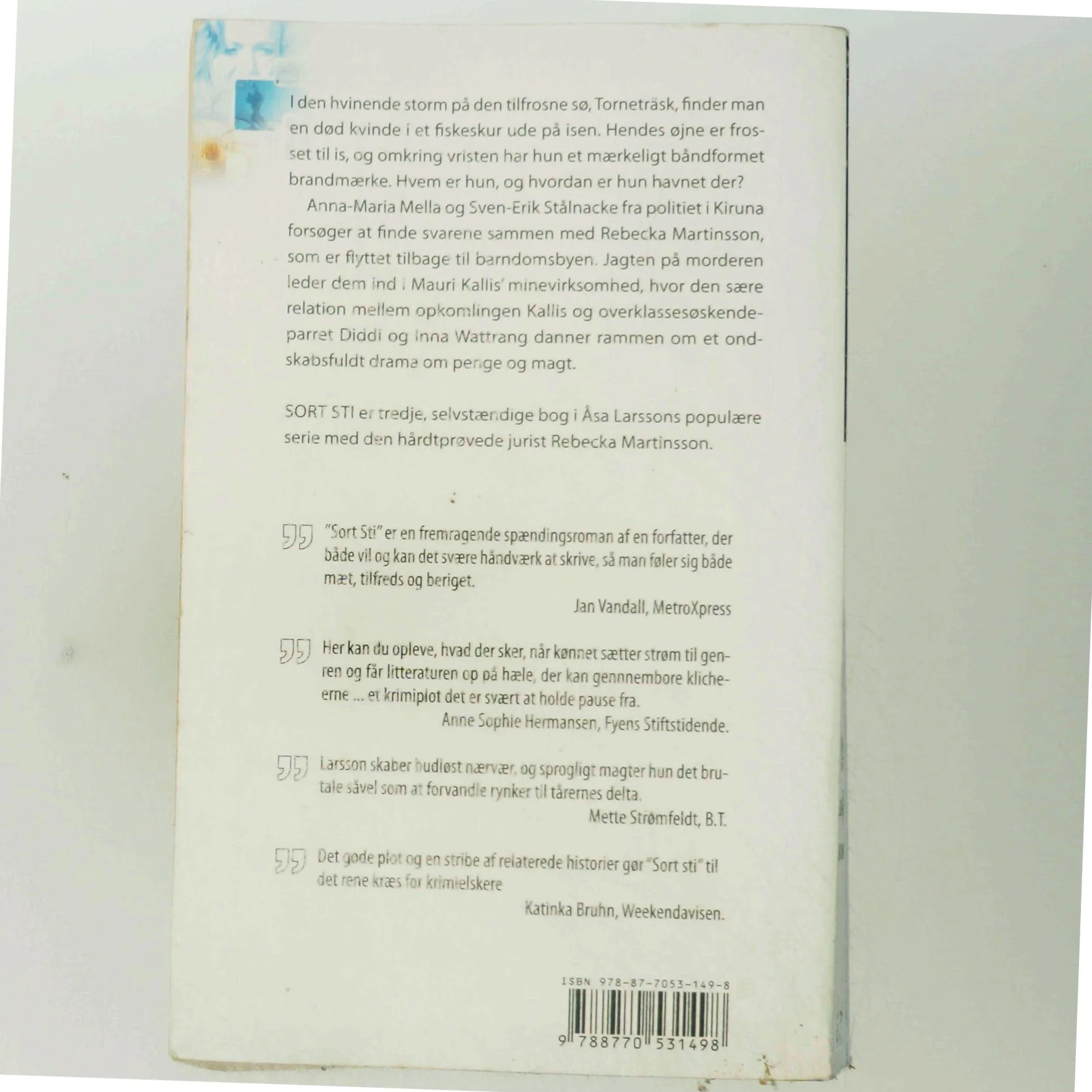 Sort sti af Åsa Larsson (Bog)