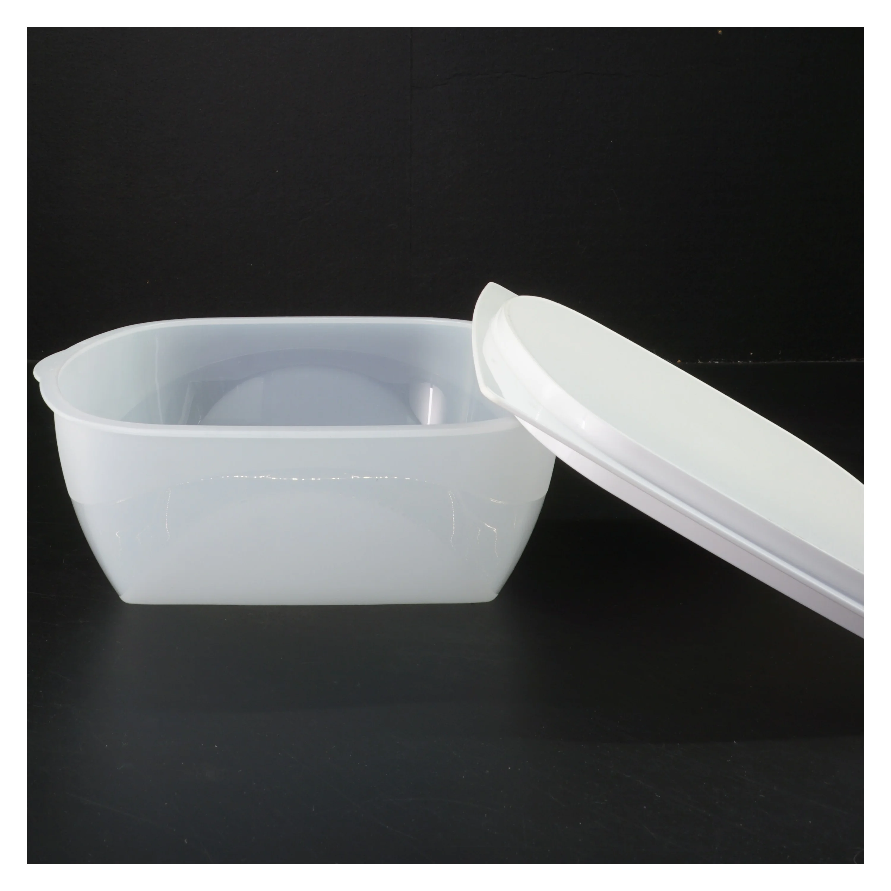 Tupperware osteboks (str. 20 cm)