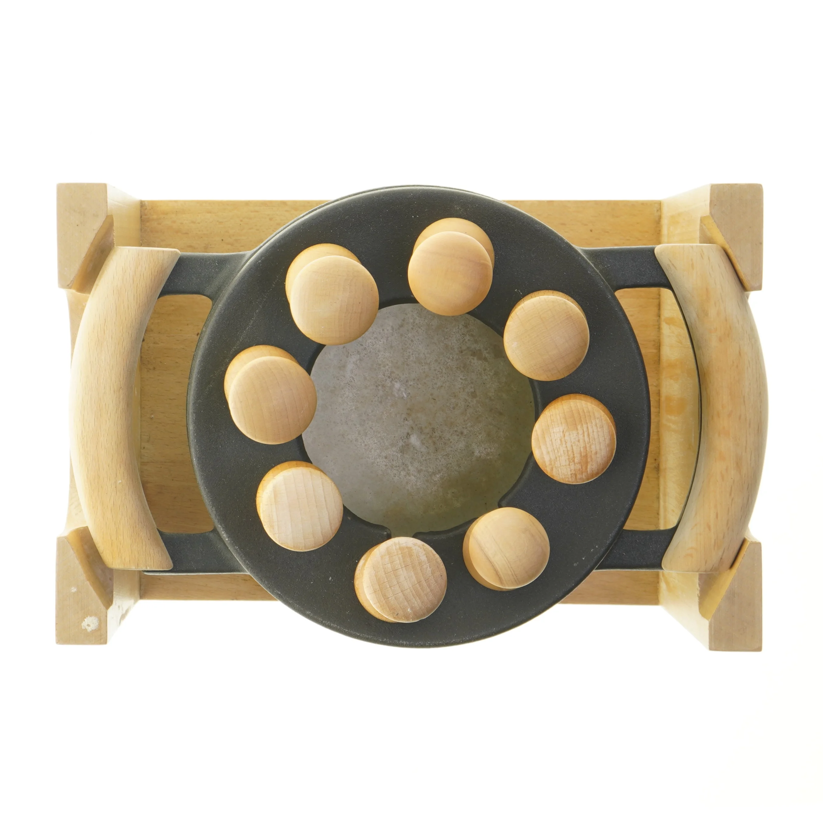 Nissen støbejernsfonduesæt med stativ i bøgetræ (str. 26x17 cm)