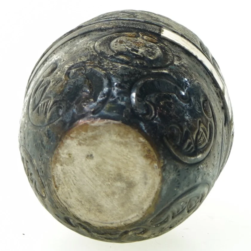 Metal æg (str. 14 x 8 cm)