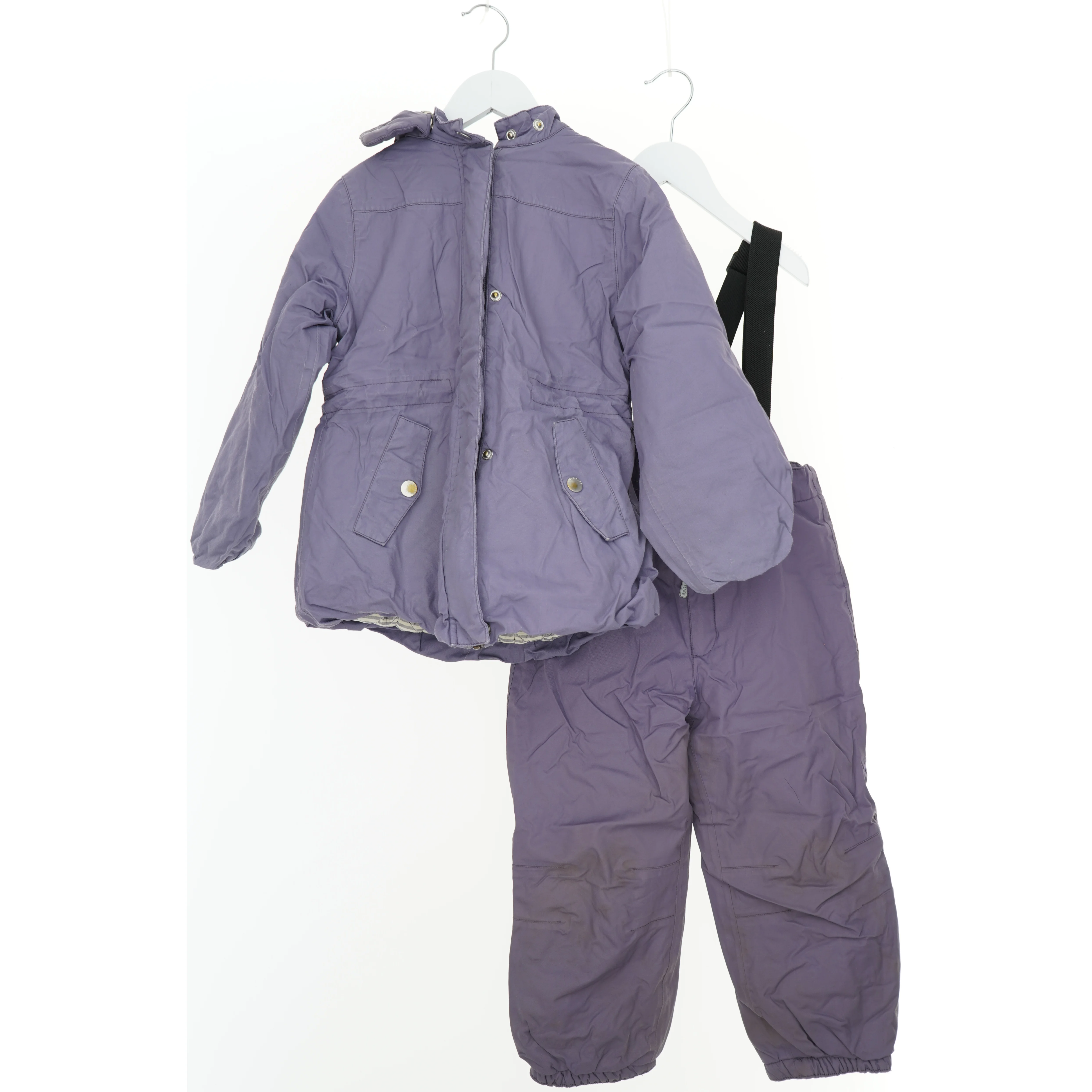 Lilla vinterovertøjssæt fra Miniature A Ture (str. 110)