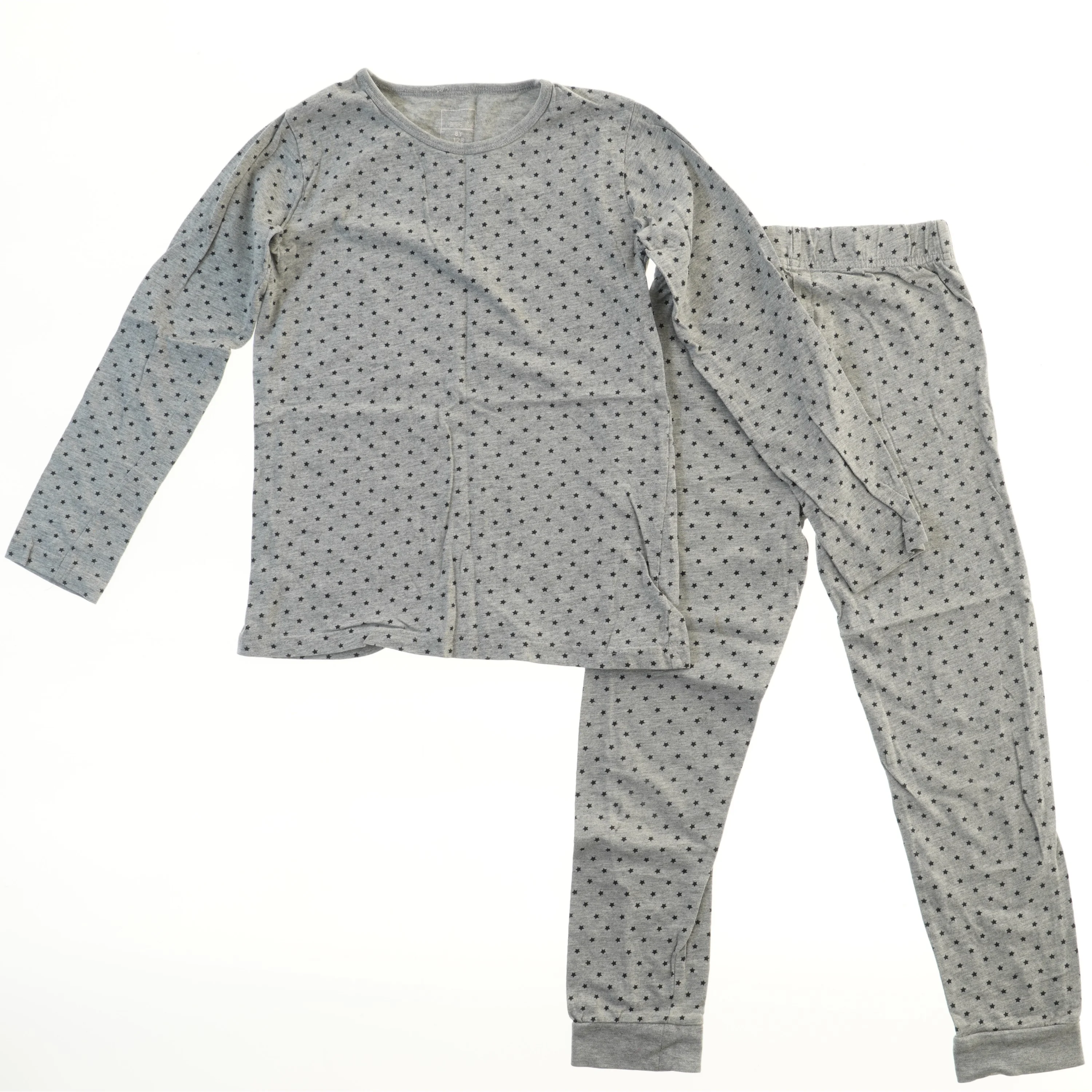 Grå pyjamassæt fra Name It (str.  trøje:128 bukser:122 cm)