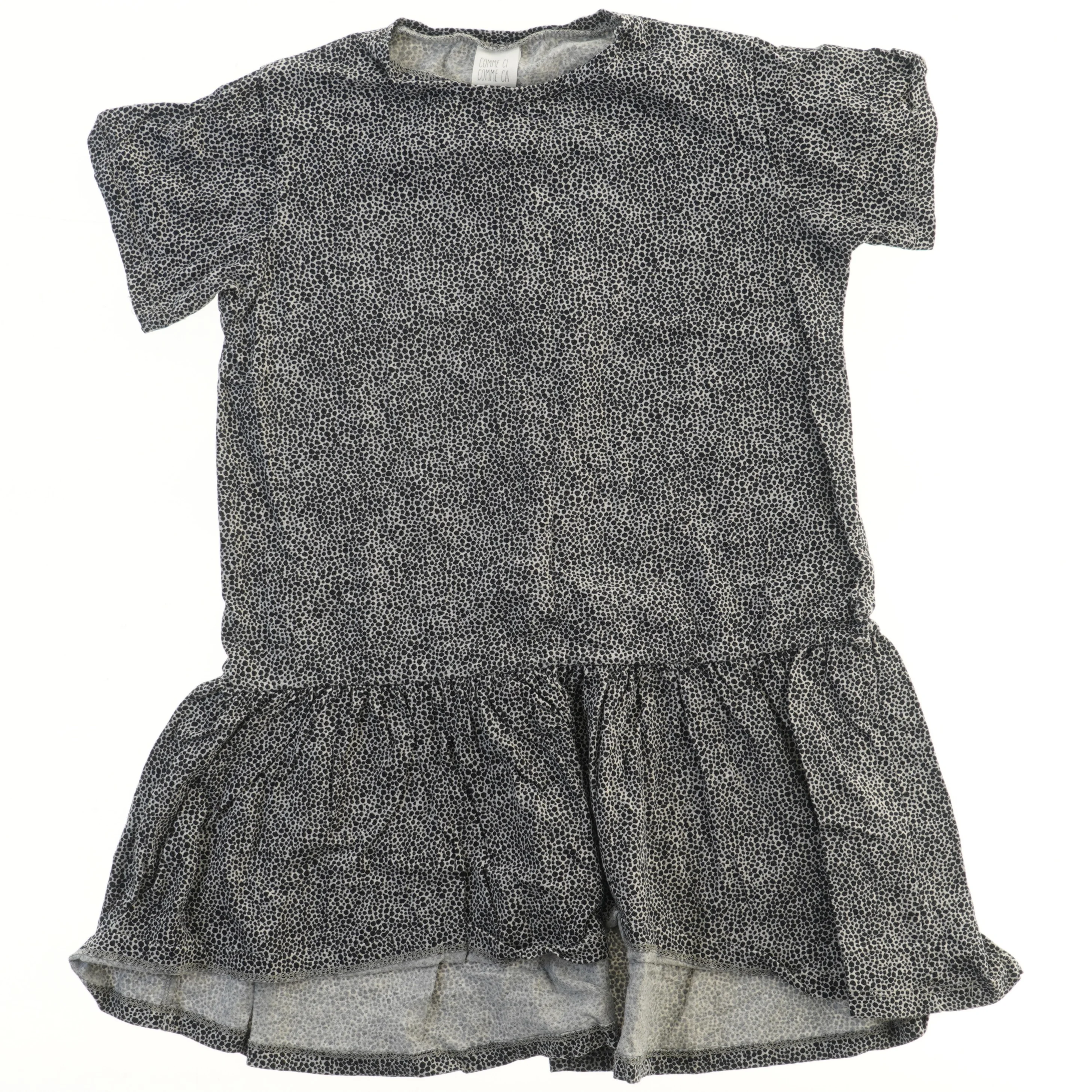 Kortærmet kjole med mønster (str. 122)