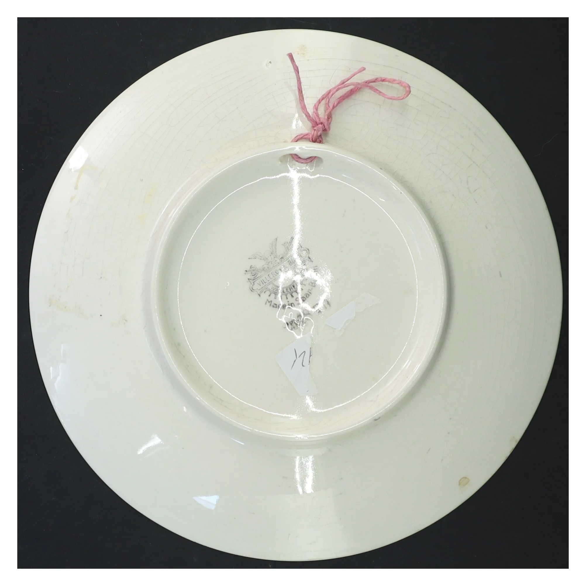 Dekorativ tallerken med hjorte motiv (str. Ø 20,5 cm)