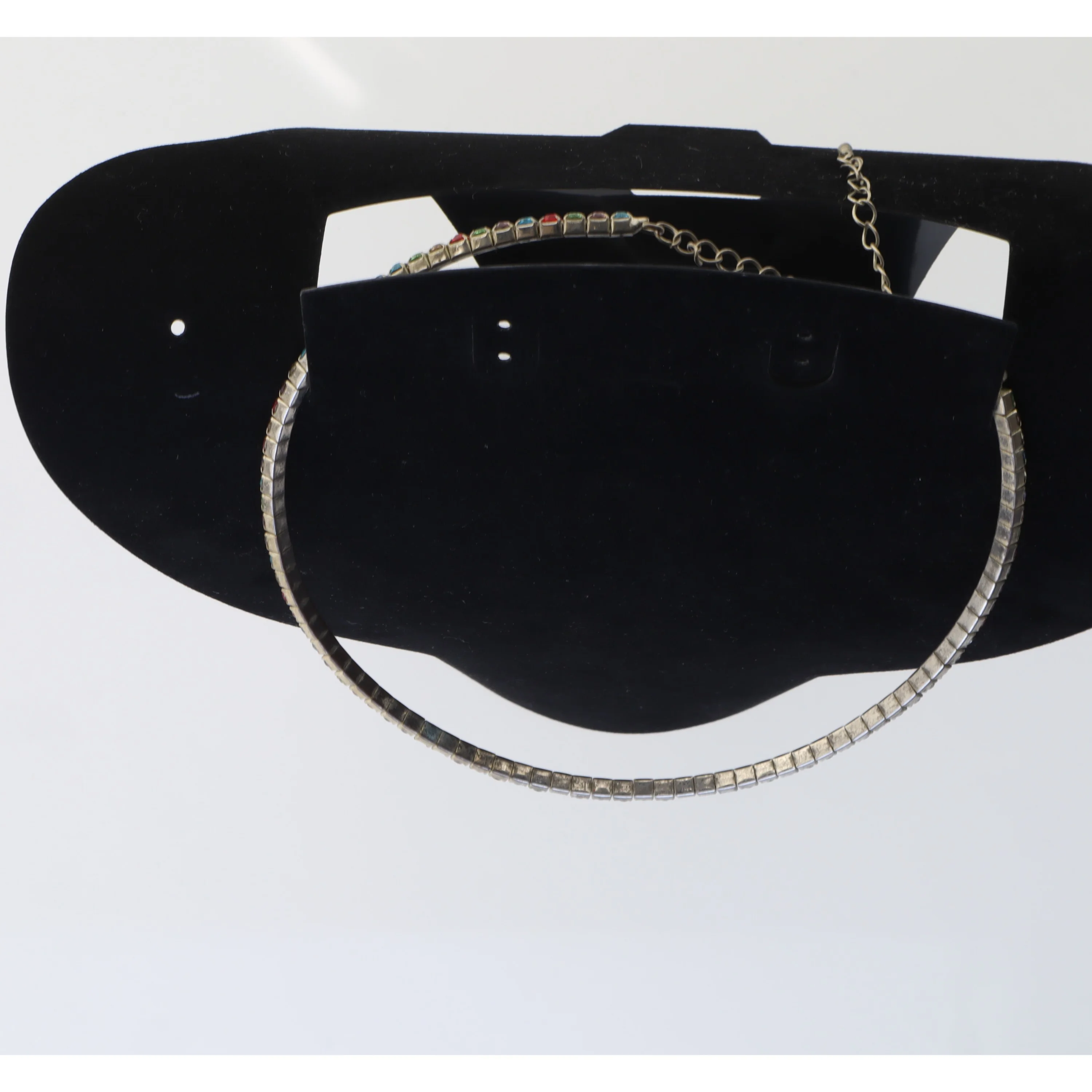 Farverig halskæde (str. Ø 11,5)