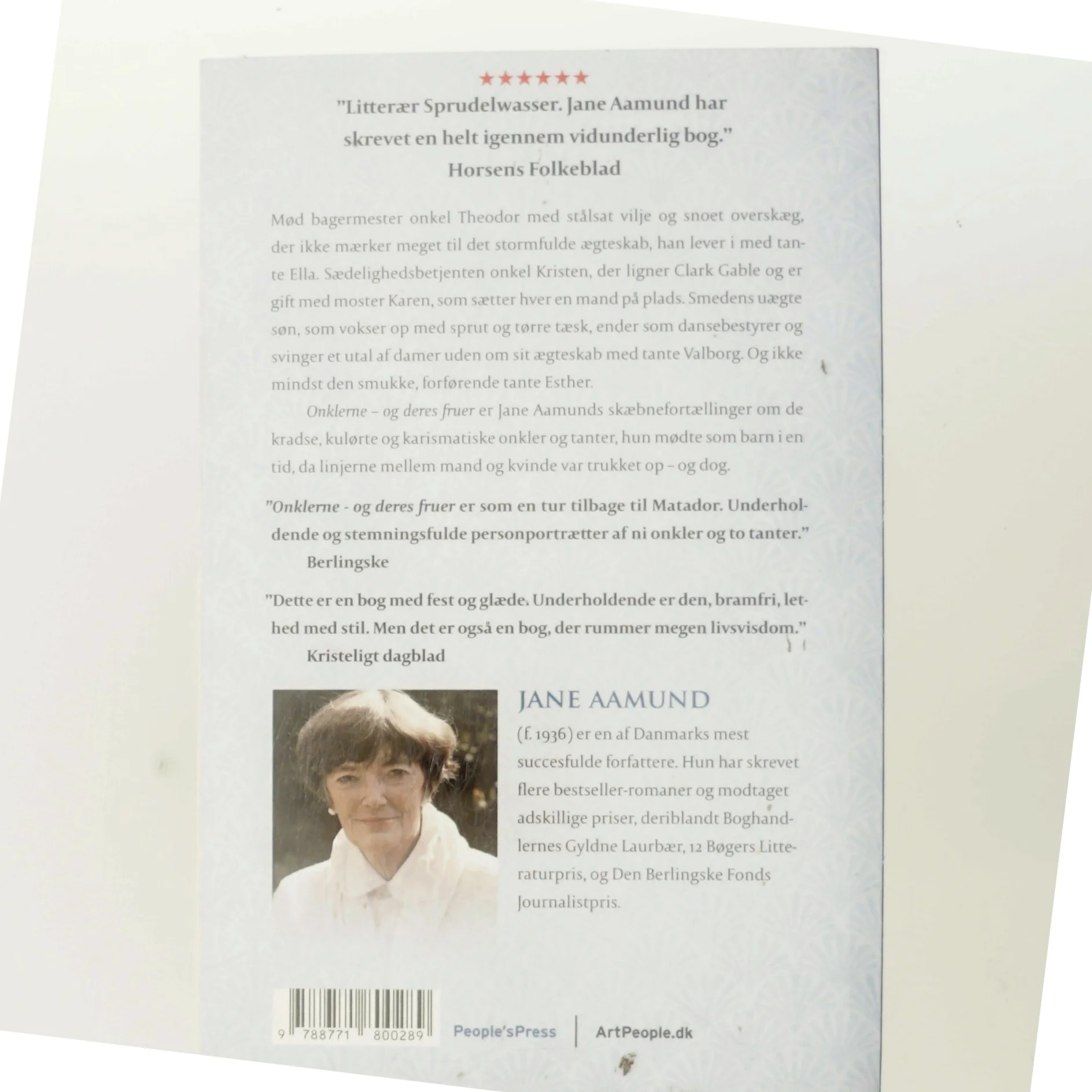 Onklerne og deres fruer af Jane Aamund (Bog)