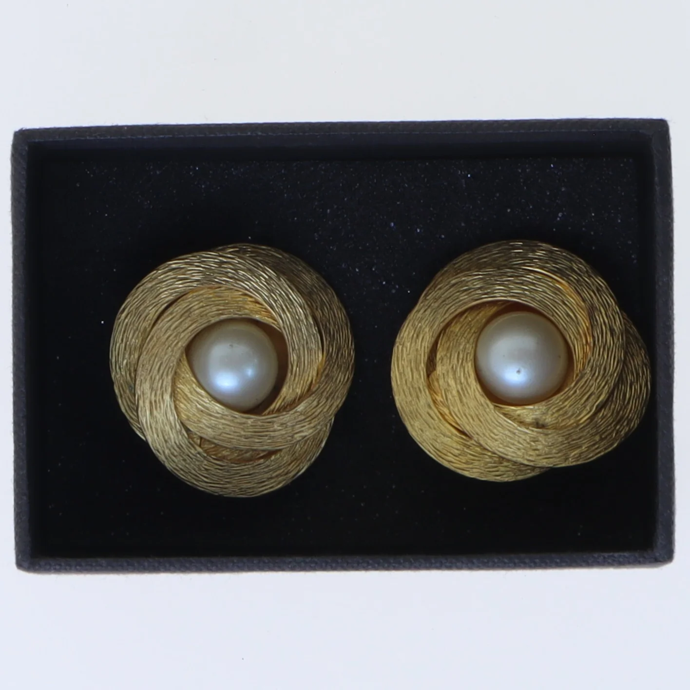 Vintage klipsøreringe med perle (str. 35 mm)