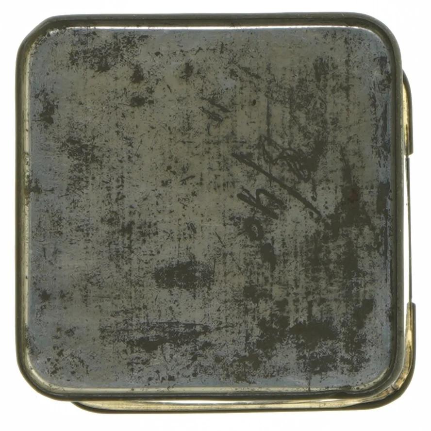 Dekorativ metaldåse med japansk motiv (str. 12x9x9 cm)