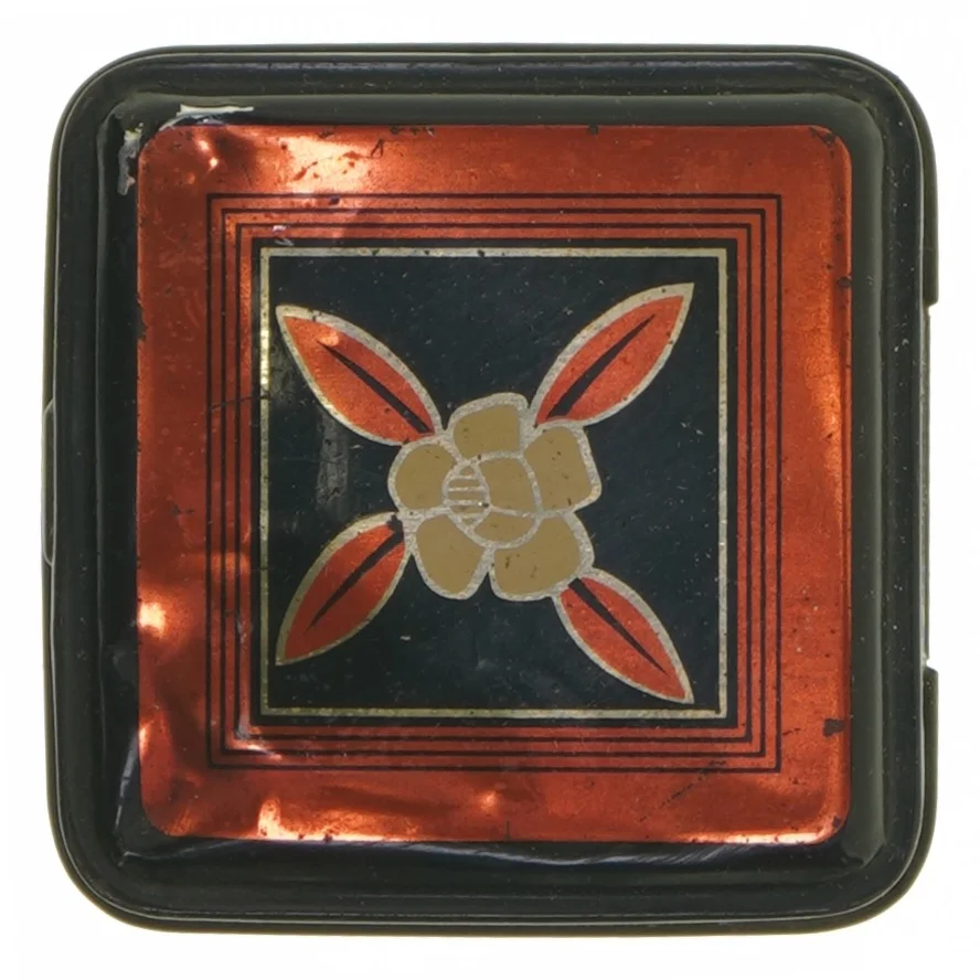 Dekorativ metaldåse med japansk motiv (str. 12x9x9 cm)