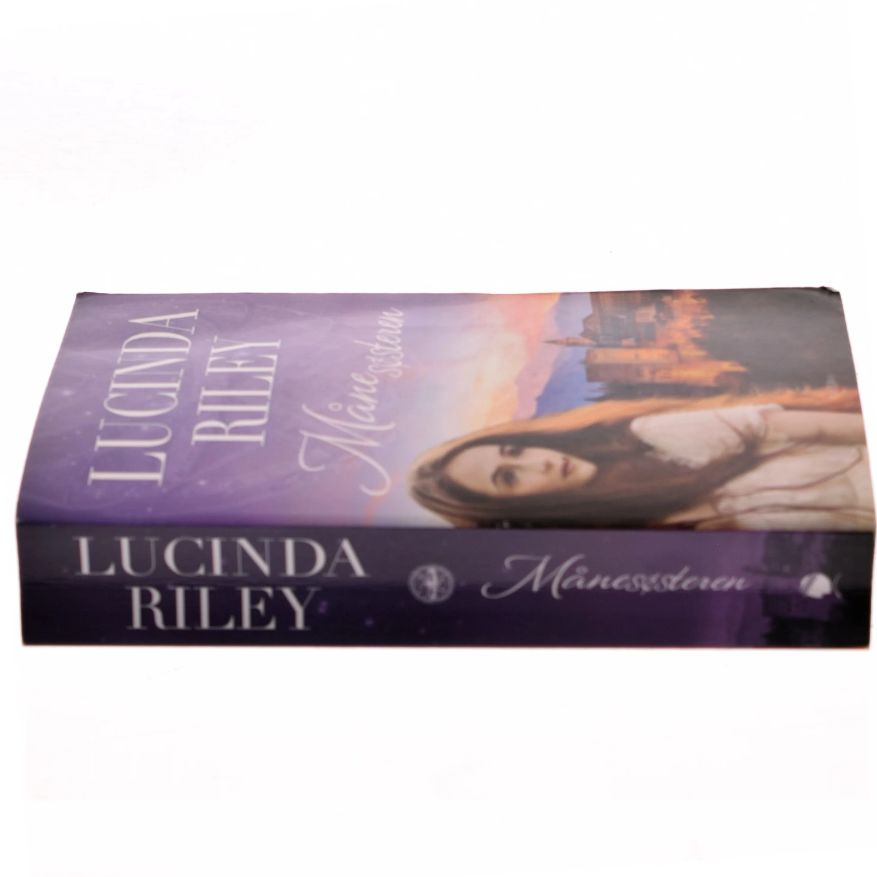 Månesøsteren af Lucinda Riley (Bog)