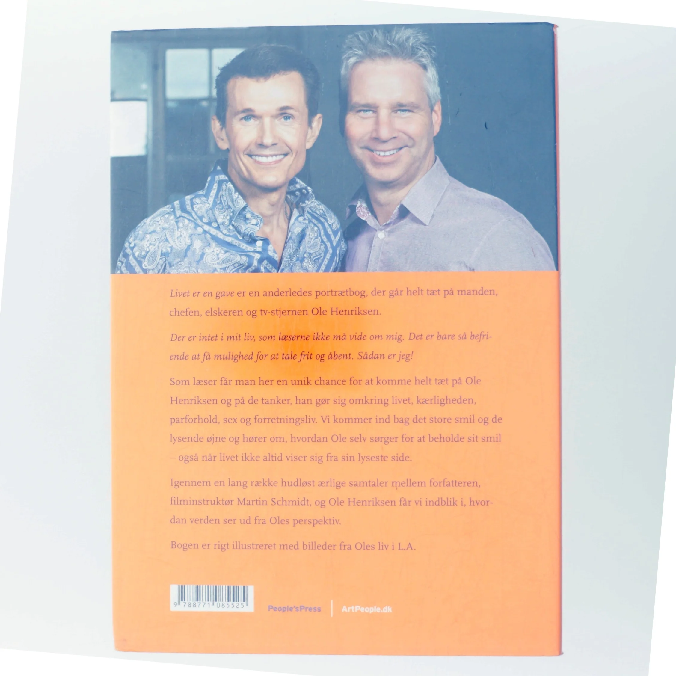 Livet er en gave : mit møde med Ole Henriksen af Martin Schmidt (Bog)