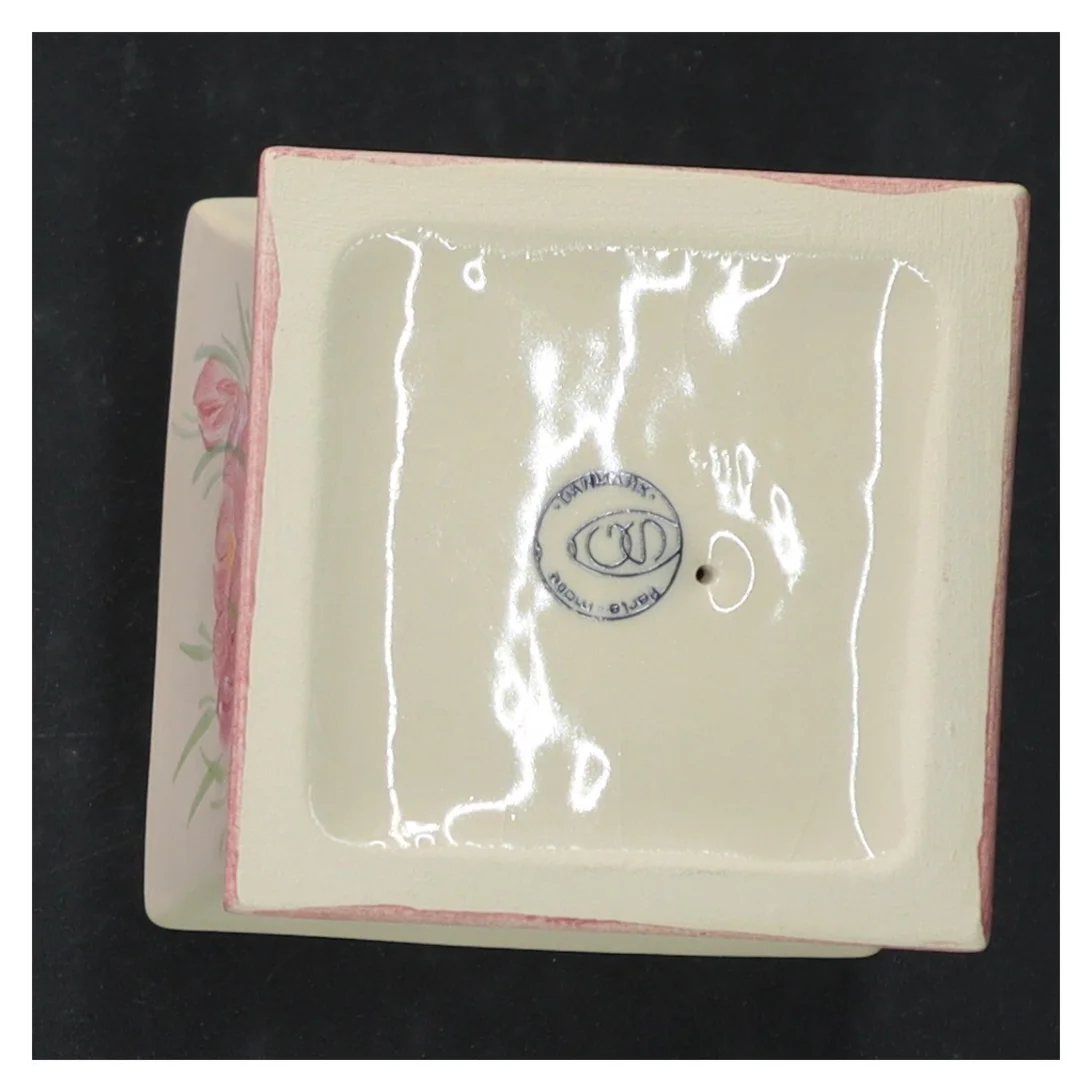 Keramikvase med tulipanmotiv (str. 12,5 cm)