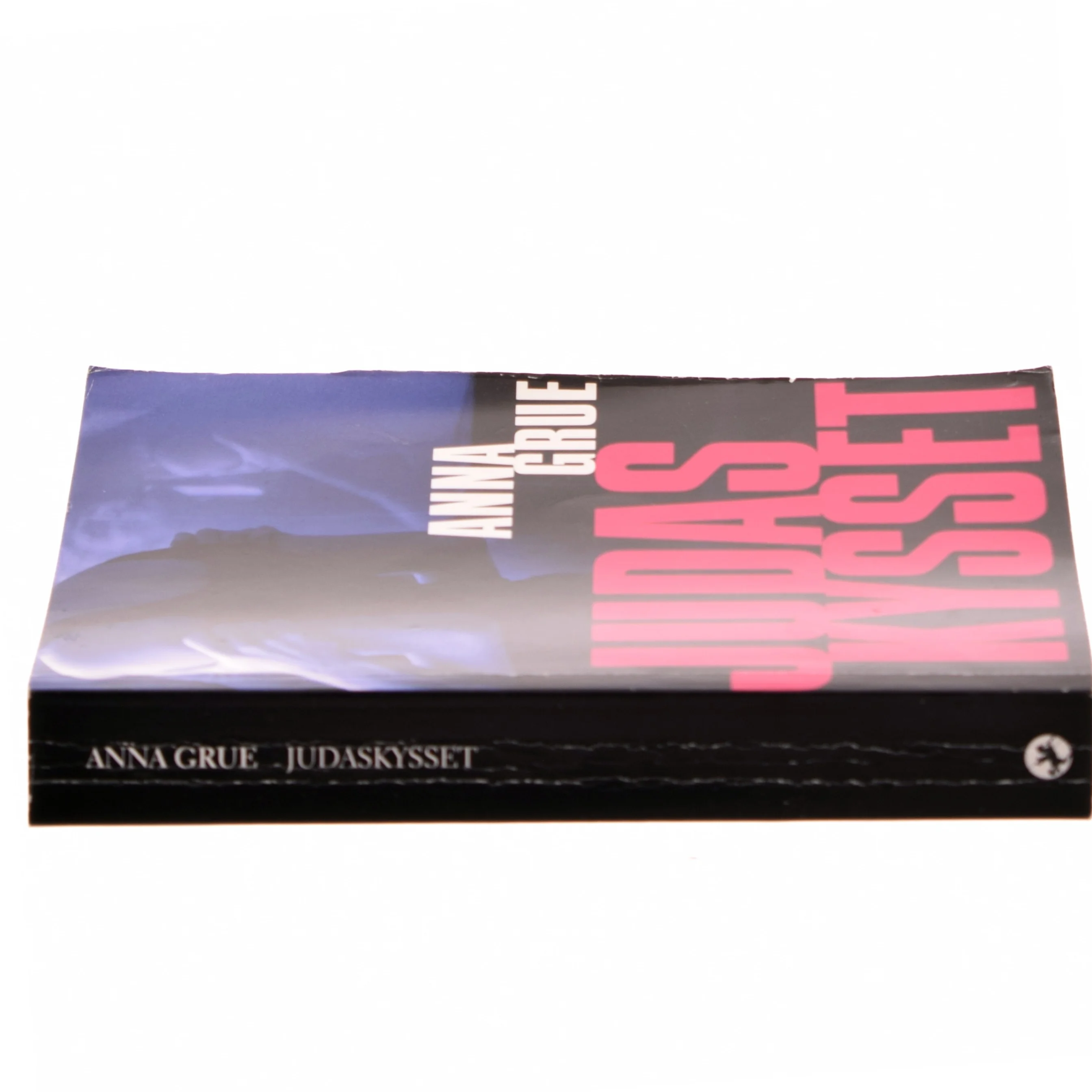 Judaskysset af Anna Grue (Bog)