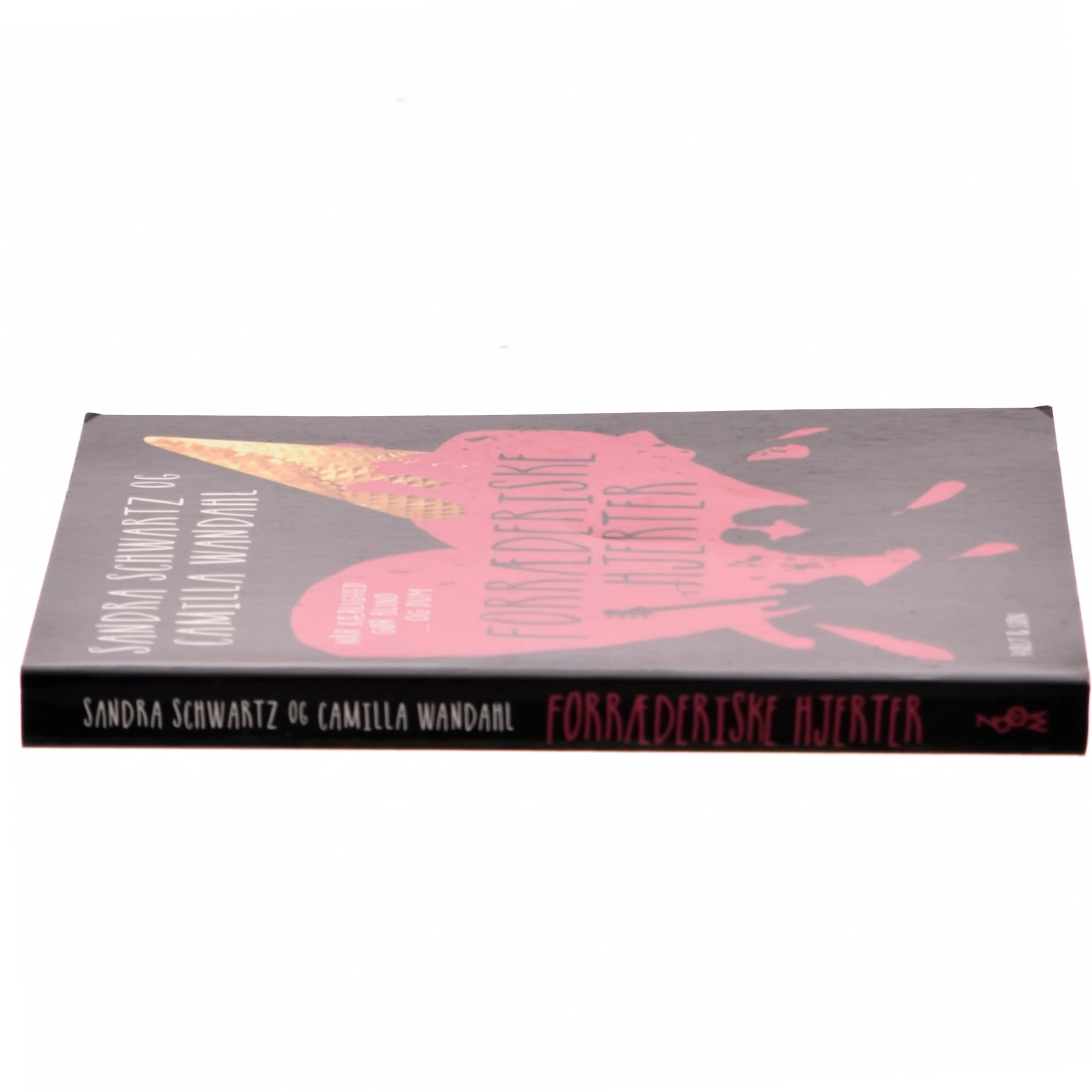 Forræderiske hjerter af Sandra Schwartz (Bog)