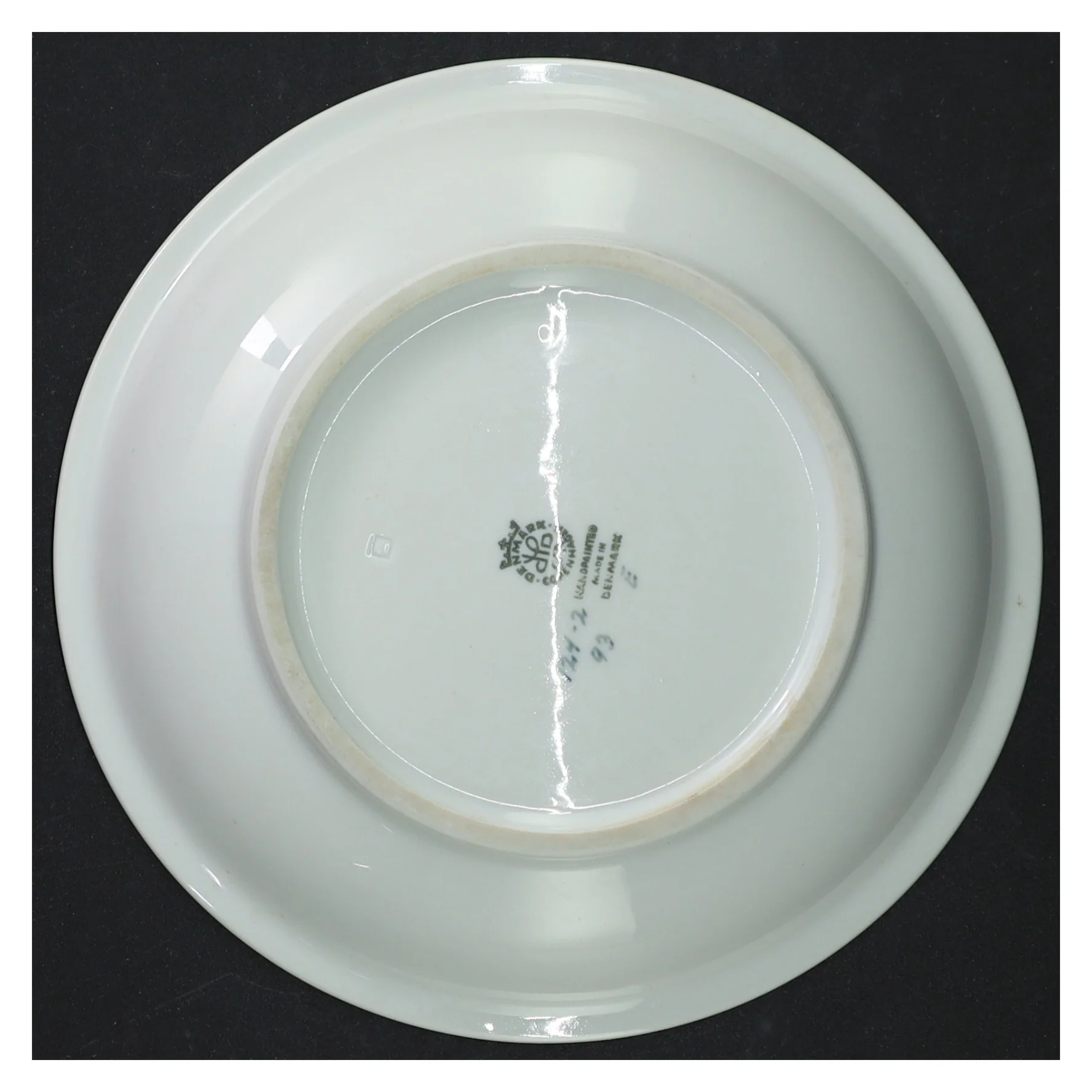 Hvid porcelænsskål (str. Er den cm diameter)